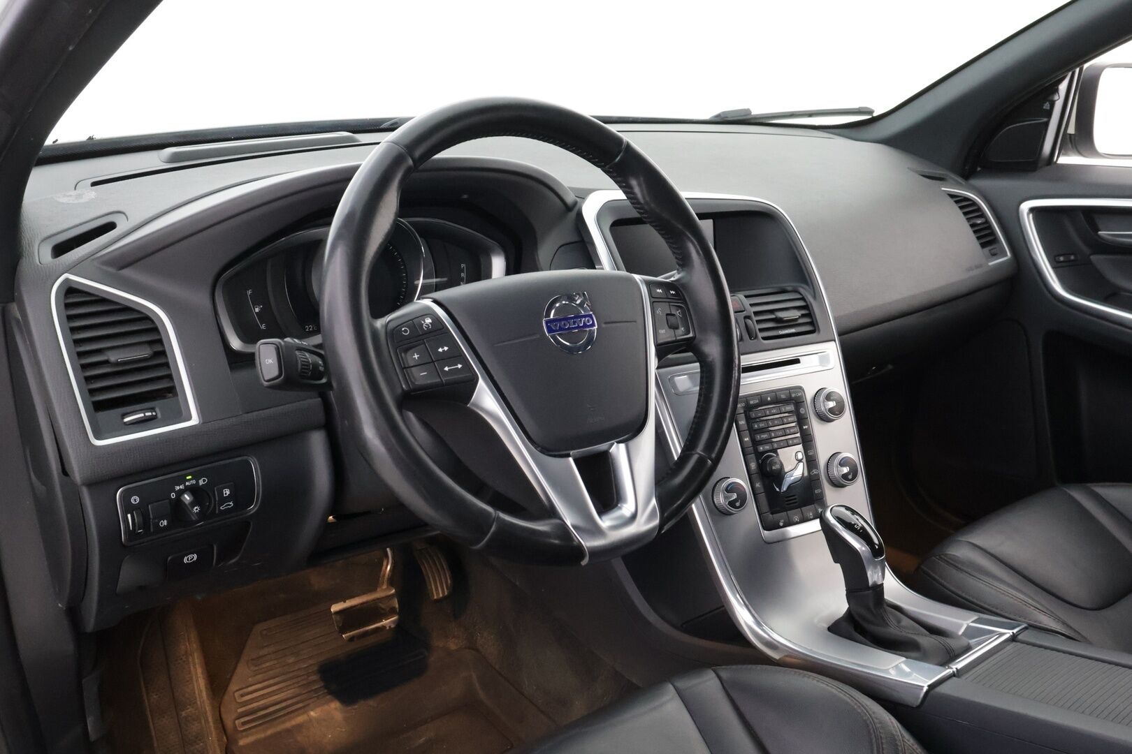 Volvo XC60 2016 D3 Classic Summum aut - Webasto | Adapt.Vakkari | Koukku | Nahkasisusta | High Perf Audio | Muistipenkki | BLIS | Digimittari
