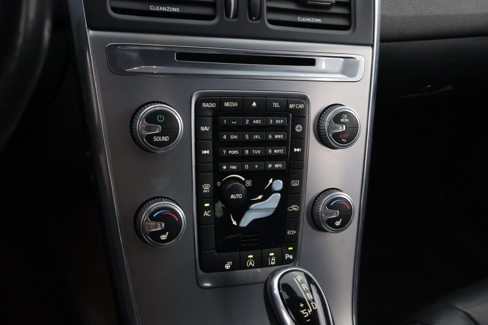 Volvo XC60 2016 D3 Classic Summum aut - Webasto | Adapt.Vakkari | Koukku | Nahkasisusta | High Perf Audio | Muistipenkki | BLIS | Digimittari