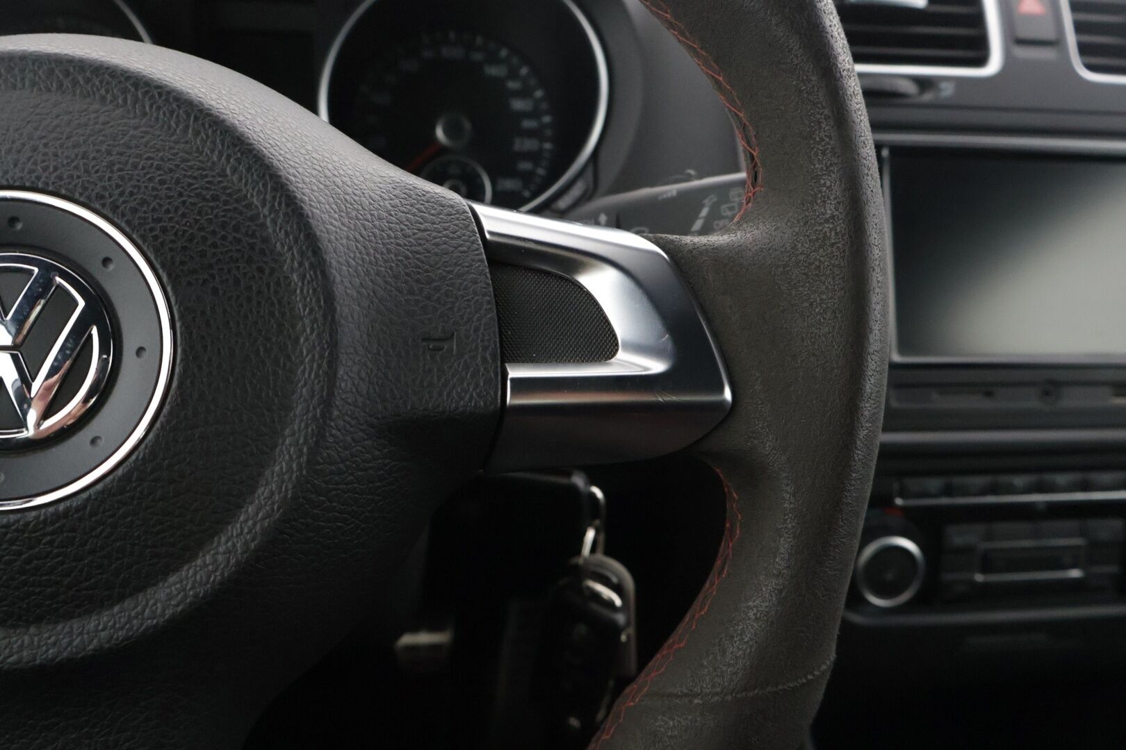 Volkswagen Golf 2010 GTI 2,0 155 kW (210 hv) 2-ovinen   *Maxton / Vakkari / Jakoketju uusittu 140tkm / Myydään huutokaupat.com*