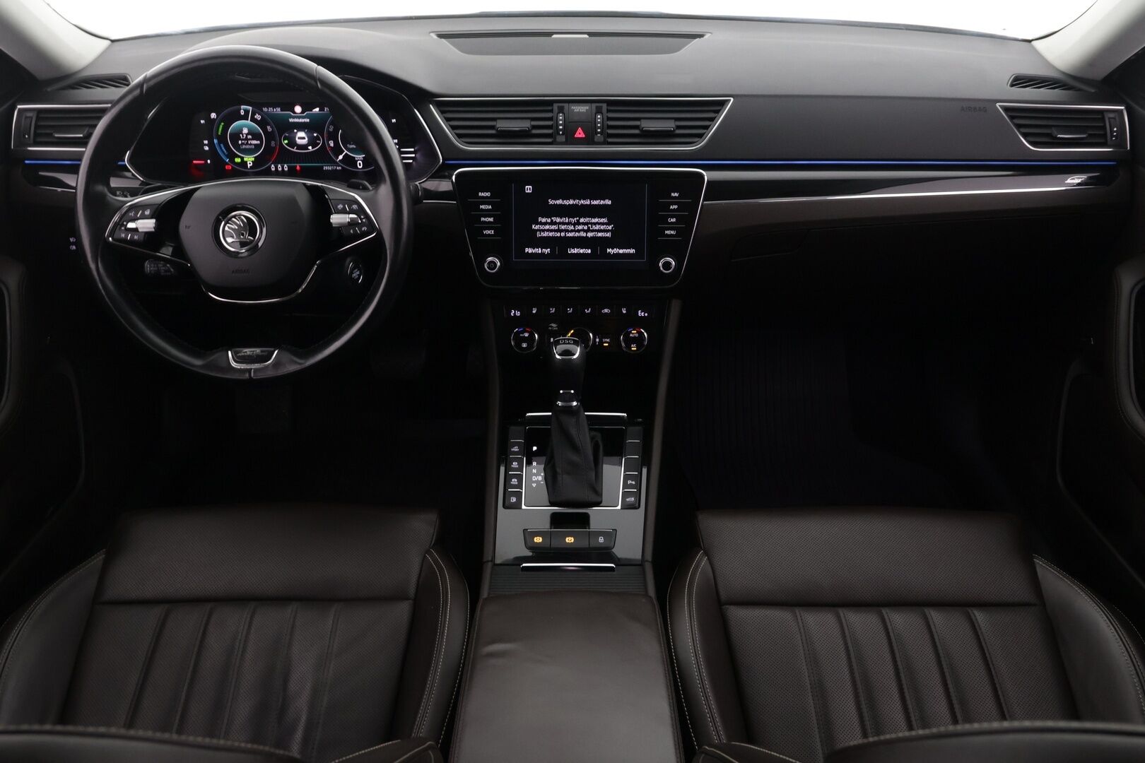 Skoda Superb 2021 Combi 1,4 TSI PHEV L&K iV DSG Autom. - ACC | L&K | Canton Sound System |  Ilmastoidut muistipenkit | P. Kamera | Ratinlämmitin | Webasto | Apple & Android Carplay | Navi | BLIS | Sähk. Takaluukku | Vetokoukku | Ambient Light. |