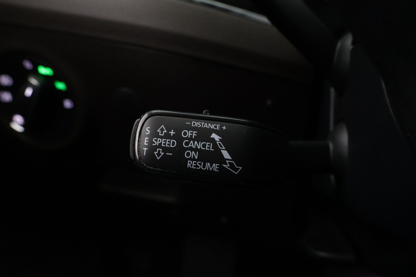 Skoda Superb 2021 Combi 1,4 TSI PHEV L&K iV DSG Autom. - ACC | L&K | Canton Sound System |  Ilmastoidut muistipenkit | P. Kamera | Ratinlämmitin | Webasto | Apple & Android Carplay | Navi | BLIS | Sähk. Takaluukku | Vetokoukku | Ambient Light. |