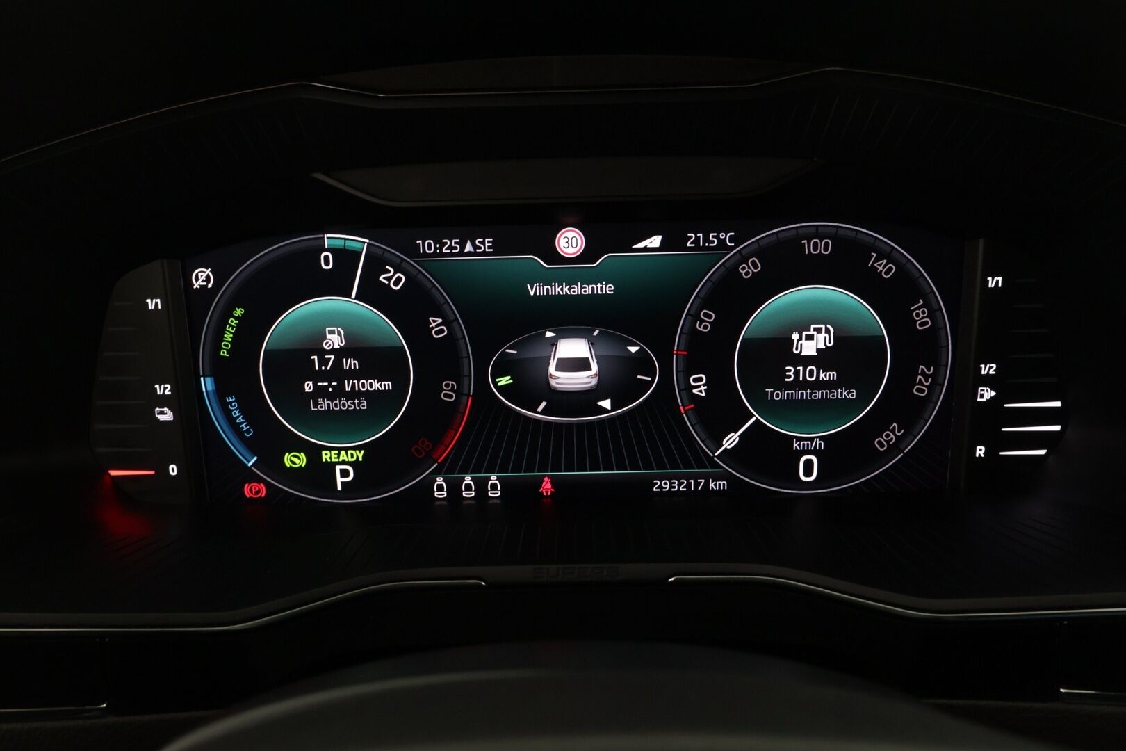 Skoda Superb 2021 Combi 1,4 TSI PHEV L&K iV DSG Autom. - ACC | L&K | Canton Sound System |  Ilmastoidut muistipenkit | P. Kamera | Ratinlämmitin | Webasto | Apple & Android Carplay | Navi | BLIS | Sähk. Takaluukku | Vetokoukku | Ambient Light. |