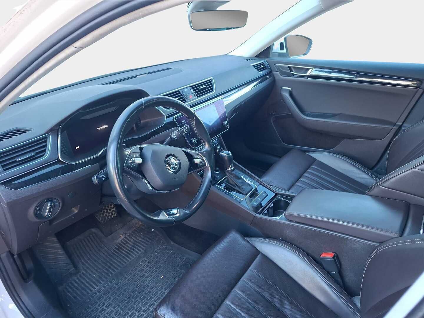 Skoda Superb 2020 Combi 1,4 TSI PHEV L&K iV DSG Autom. - ACC | L&K | Canton Sound System |  Ilmastoidut muistipenkit | P. Kamera | Ratinlämmitin | Webasto | Apple & Android Carplay | Navi | BLIS | Sähk. Takaluukku | Vetokoukku | Ambient Light. |