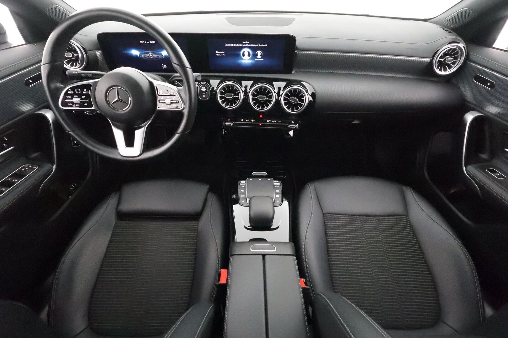 Mercedes-Benz CLA 2022 Mallitarkenne 180 A Shooting Brake Business **1.Om Suomi-auto / Widescreen / P. Kamera / LED-High Performance** - Kaistavahti / 2x Renkaat