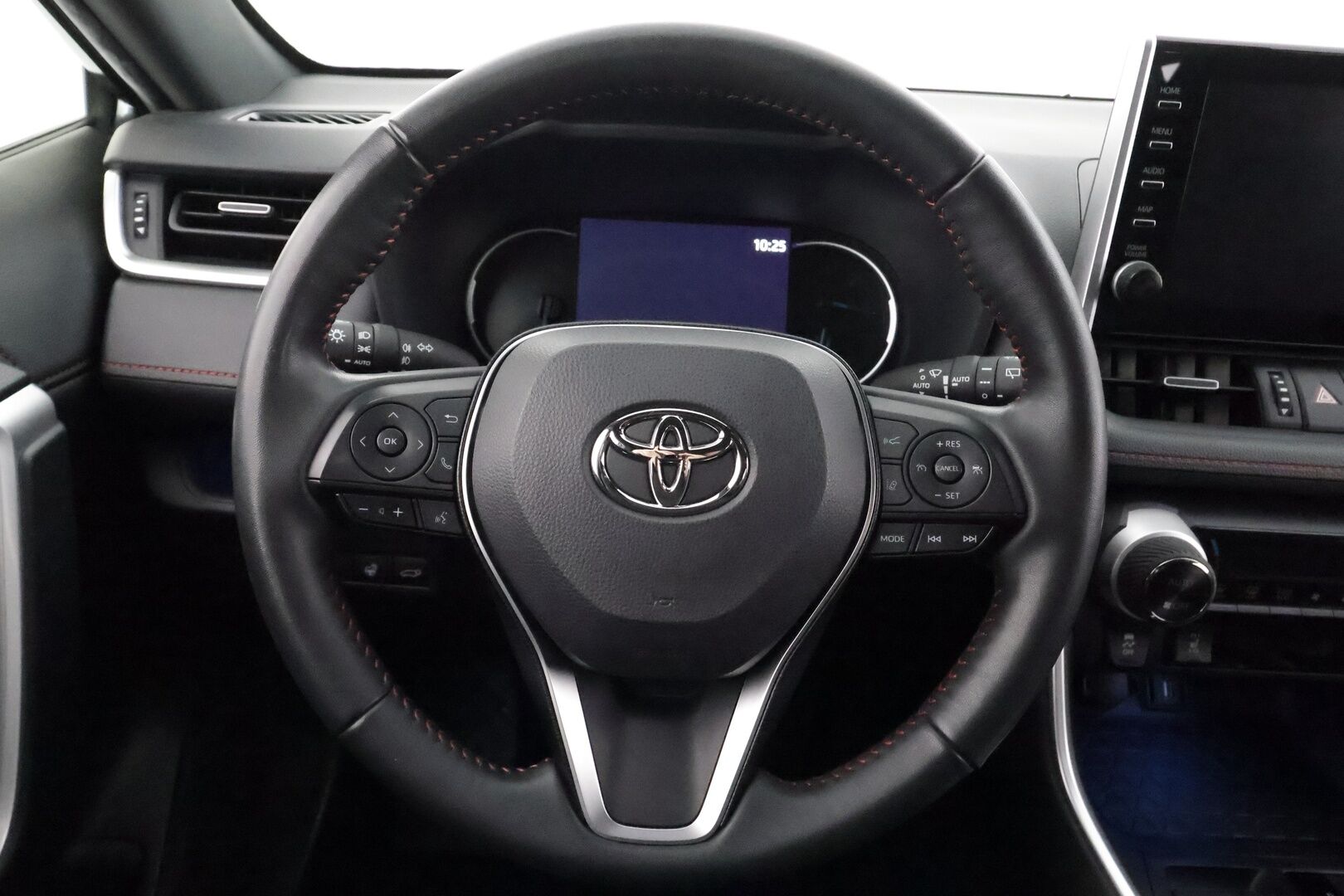Toyota RAV4 Plug-in 2022 Hybrid 2,5 AWD-i Active - | ACC | LED | P.Kamera | Sähköpenkki | Katveavustin | Navi | Kaistavahti | Keyless | 1-om Suomi-auto | Kahdet renkaat | Merkkihuollot |