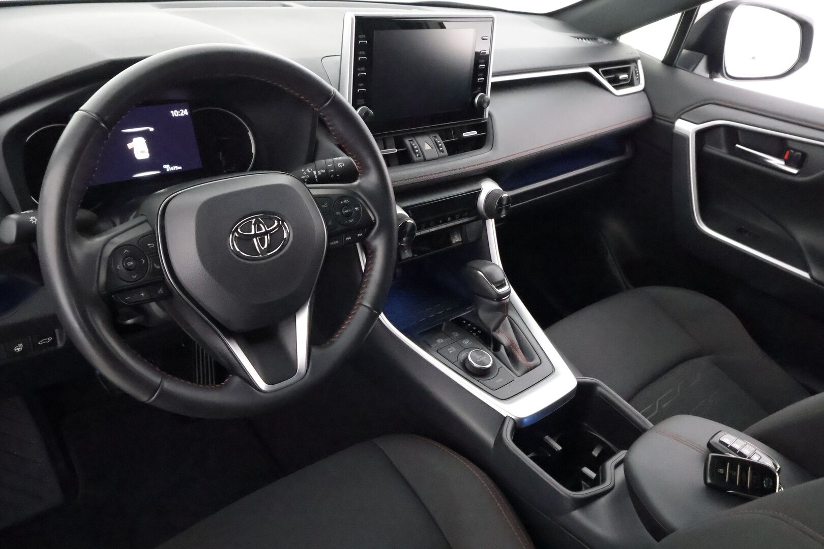 Toyota RAV4 Plug-in 2022 Hybrid 2,5 AWD-i Active - | ACC | LED | P.Kamera | Sähköpenkki | Katveavustin | Navi | Kaistavahti | Keyless | 1-om Suomi-auto | Kahdet renkaat | Merkkihuollot |