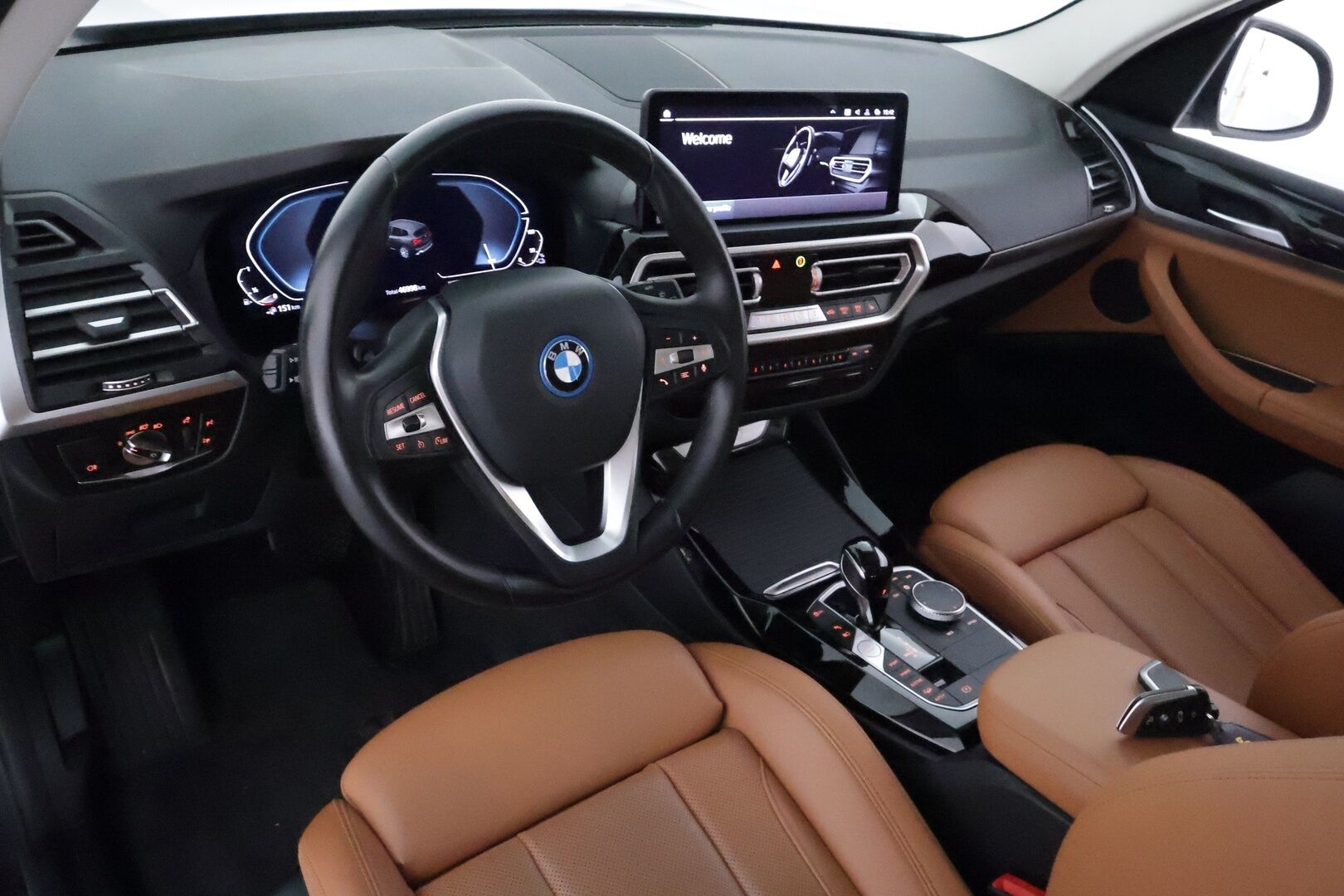 BMW X3 2022 G01 xDrive 30e A Charged Edition **Vakkari / Hifi / P.kamera / LED / Navi / Digimittaristo** - 3,99 % KORKOTARJOUS TÄHÄN AUTOON 21.9. ASTI! - Akku kuntotarkastettu SOH 94.5% / 1.Om Suomi-auto / Kahdet renkaat aluvanteilla / Merkkihuollettu
