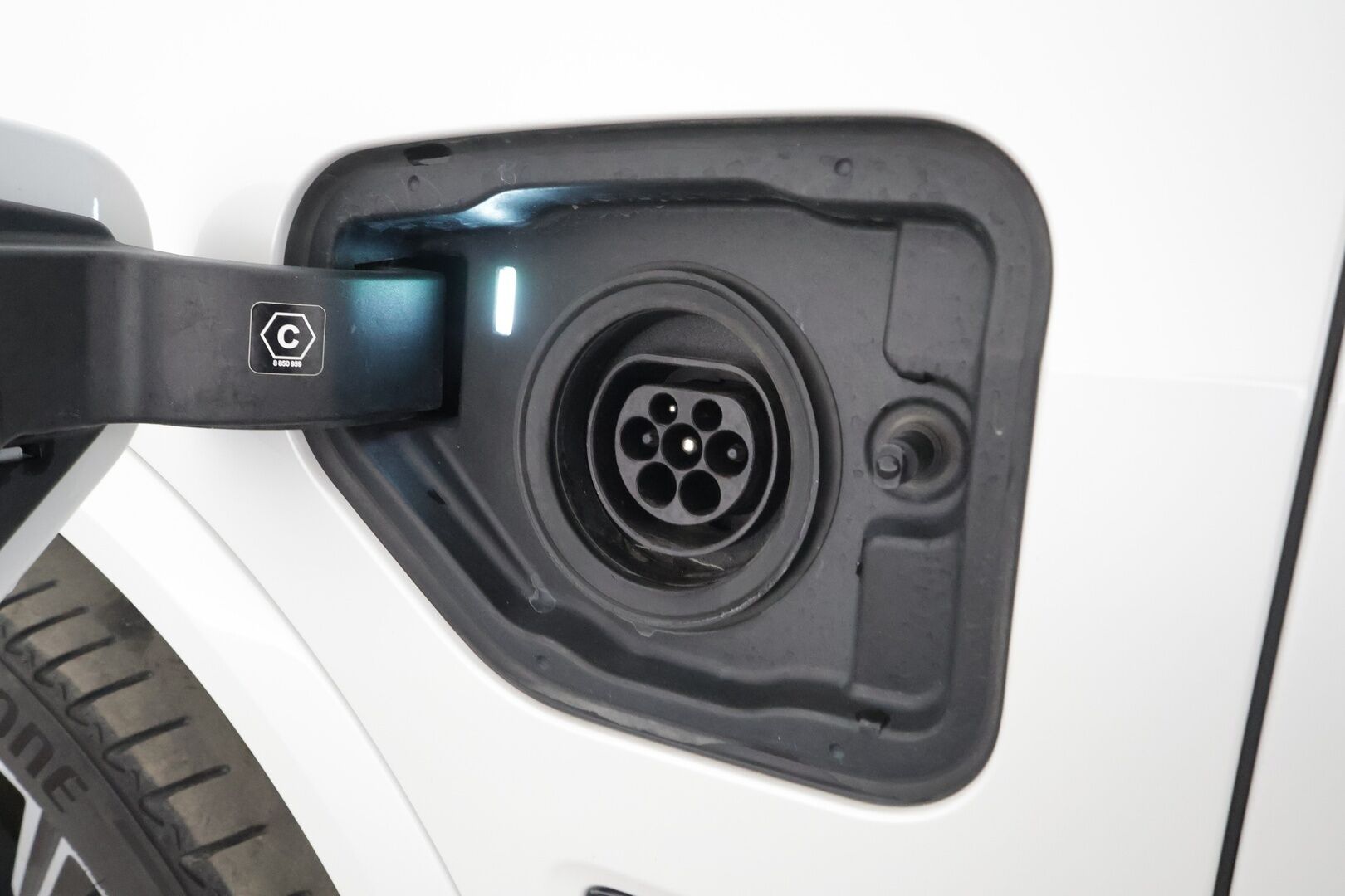 BMW X5 2022 G05 xDrive45e A Charged Edition M Sport - | ACC | Lisälämmitin | Koukku | Hifit | Panorama | Laser Light LED | HUD | Sähköpenkki | 360-Kamera | Comfort access | Ilma-alusta |  Apple & Android | Suomi-auto | Kahdet Renkaat | Merkkihuollettu |