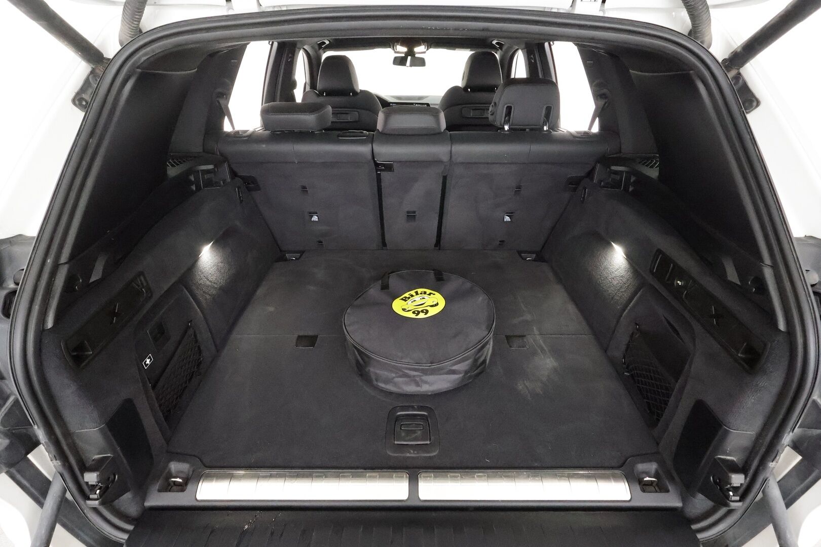 BMW X5 2022 G05 xDrive45e A Charged Edition M Sport - | ACC | Lisälämmitin | Koukku | Hifit | Panorama | Laser Light LED | HUD | Sähköpenkki | 360-Kamera | Comfort access | Ilma-alusta |  Apple & Android | Suomi-auto | Kahdet Renkaat | Merkkihuollettu |