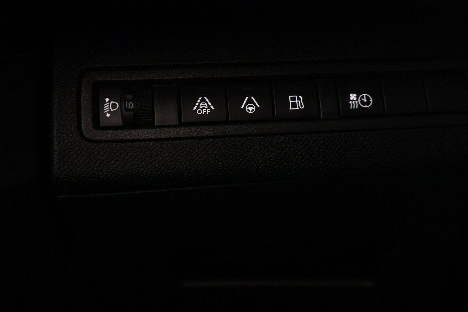 Peugeot 3008 2022 Allure Pack Anniversary Hybrid4 300 EAT8-aut. ** 2.Om Suomi-auto / Vetokoukku / ACC / Tikatut nahat / P.kamera / Navi **