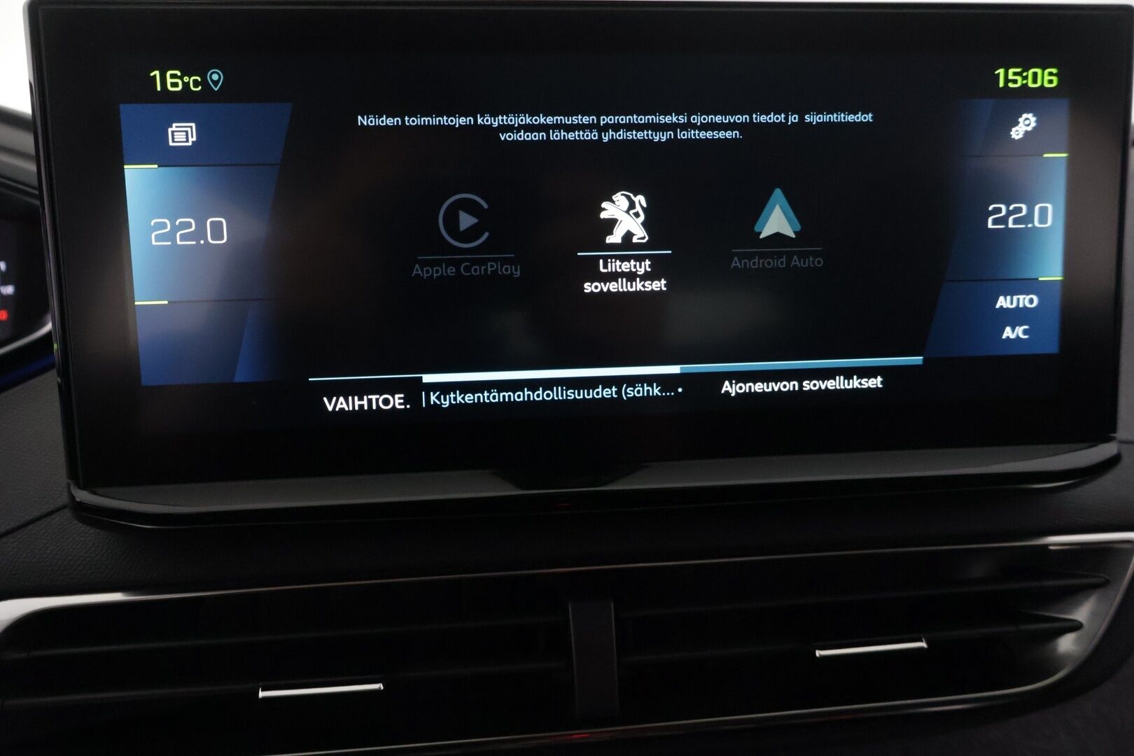 Peugeot 3008 2022 Allure Pack Anniversary Hybrid4 300 EAT8-aut. ** 2.Om Suomi-auto / Vetokoukku / ACC / Tikatut nahat / P.kamera / Navi ** - Kaupan päälle takuu vuodeksi tai 100 tuhatta kilometriä! Upouudet Hakkapeliitta 10 nastat ja irroitettava vetokoukku!