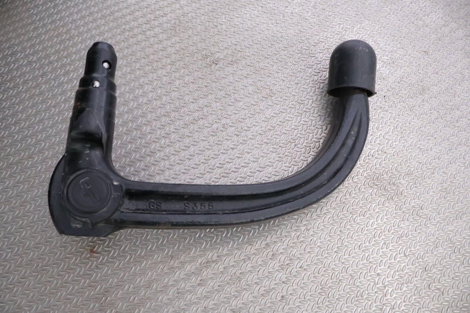 Peugeot 3008 2022 Allure Pack Anniversary Hybrid4 300 EAT8-aut. ** 2.Om Suomi-auto / Vetokoukku / ACC / Tikatut nahat / P.kamera / Navi ** - Kaupan päälle takuu vuodeksi tai 100 tuhatta kilometriä! Upouudet Hakkapeliitta 10 nastat ja irroitettava vetokoukku!