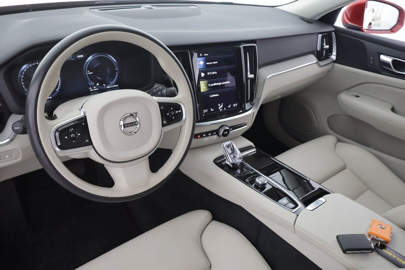 Volvo V60 2022 T6 AWD Long Range Inscription Edition aut - | ACC | Pilot assist | Muistipenkki | Sporttinahat | High performance audio | P.kamera | Keyless | Suomi-Auto | Merkkihuollot | 