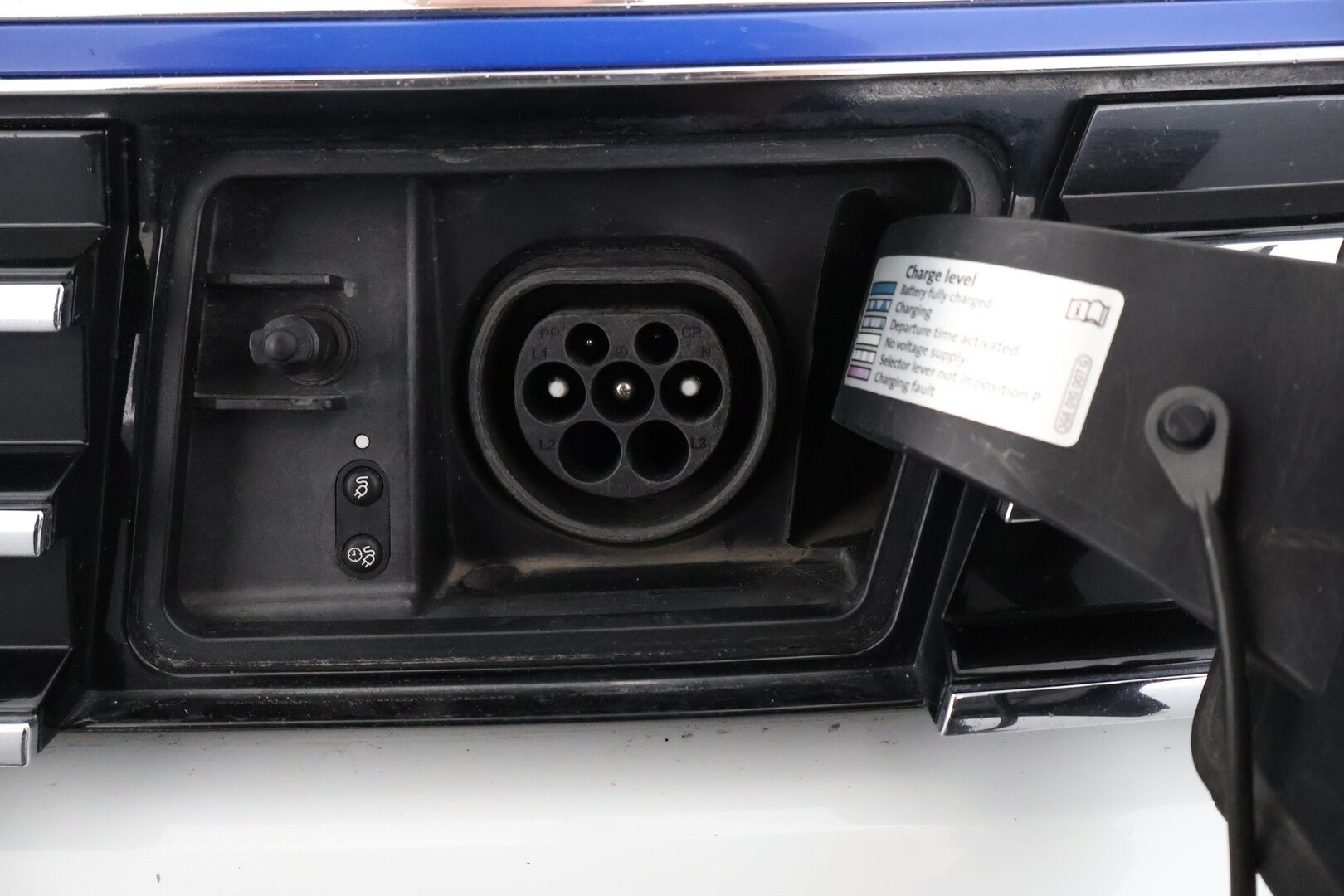 VOLKSWAGEN PASSAT 2018 Variant GTE Plug-In Hybrid 160 kW DSG-automaatti - Webasto / Adapt.Vakkari / Vetokoukku / Digimittari / Peruutuskamera / Nahka-Alcantara / Huippuvarusteet!