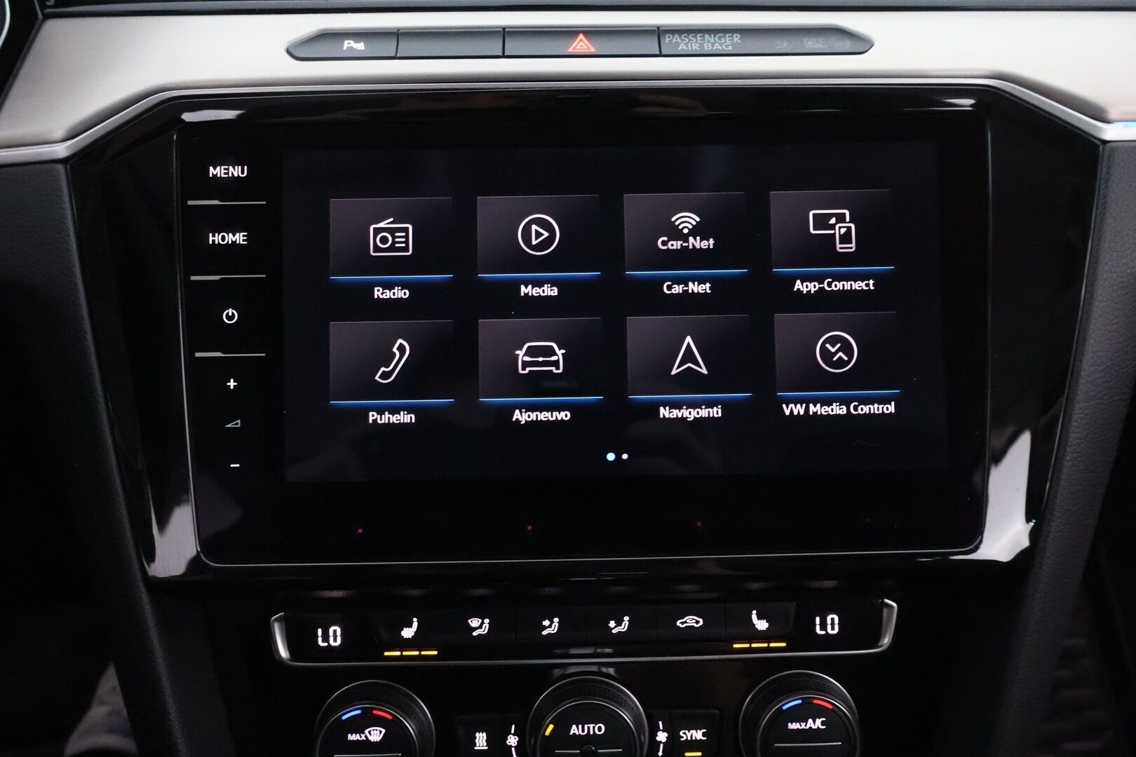 VOLKSWAGEN PASSAT 2018 Variant GTE Plug-In Hybrid 160 kW DSG-automaatti - Webasto / Adapt.Vakkari / Vetokoukku / Digimittari / Peruutuskamera / Nahka-Alcantara / Huippuvarusteet!