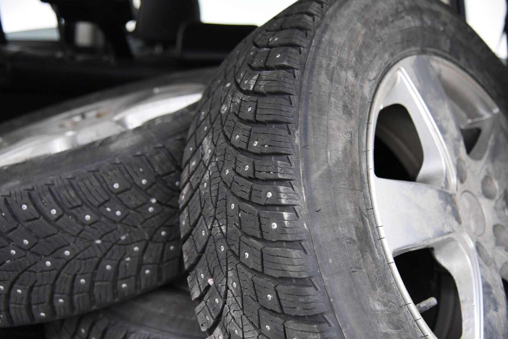 MITSUBISHI OUTLANDER PHEV 2015 Instyle Navi 4WD 5P - YritysOutlet - Myydään vain yrityksille / *Vetokoukku / Navi / Adapt.vakkari / Peruutuskamera* - - YritysOutlet - Myydään vain yrityksille