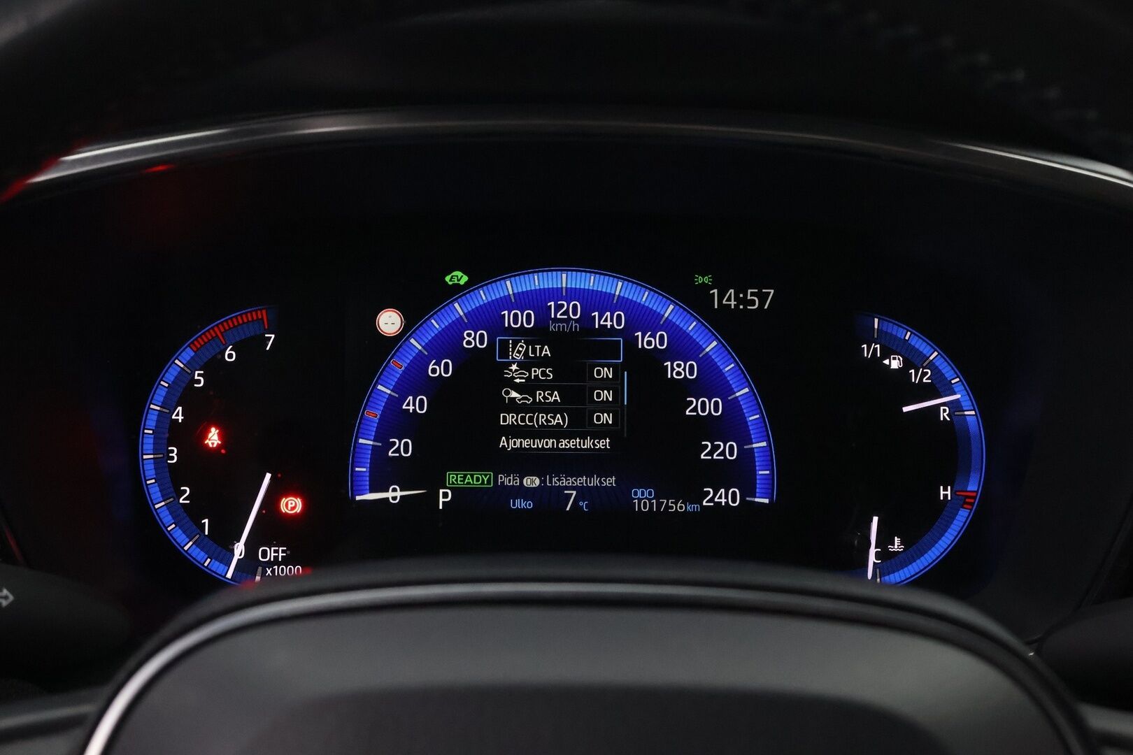 Toyota Corolla 2022 Touring Sports 1,8 Hybrid Active Edition * Adapt.Vakkari / Peruutuskamera / Lohko & Sisäpistoke / Sähköluukku / Keyless / - Suomiauto / Hiljattain huollettu / Juuri tullut Tampereelle! - HULLU BLACKWEEK KORKOTARJOUS 2,49%