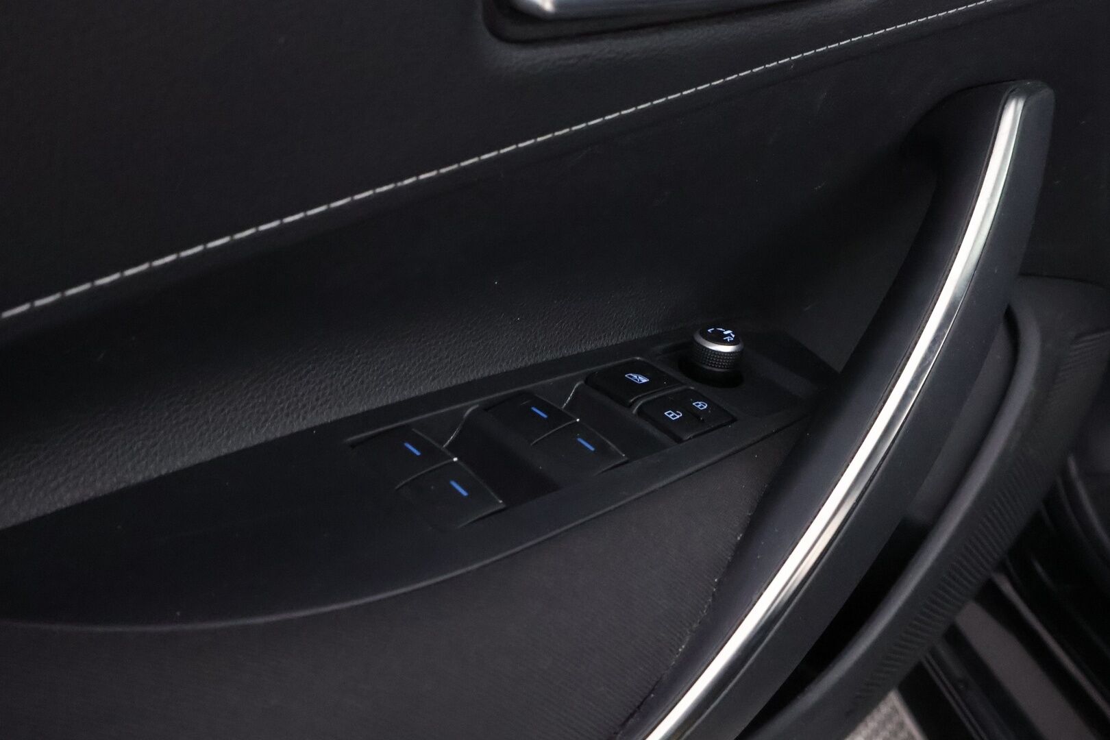 Toyota Corolla 2022 Touring Sports 1,8 Hybrid Active Edition * Adapt.Vakkari / Peruutuskamera / Lohko & Sisäpistoke / Sähköluukku / Keyless / - Suomiauto / Hiljattain huollettu / Juuri tullut Tampereelle! - HULLU BLACKWEEK KORKOTARJOUS 2,49%