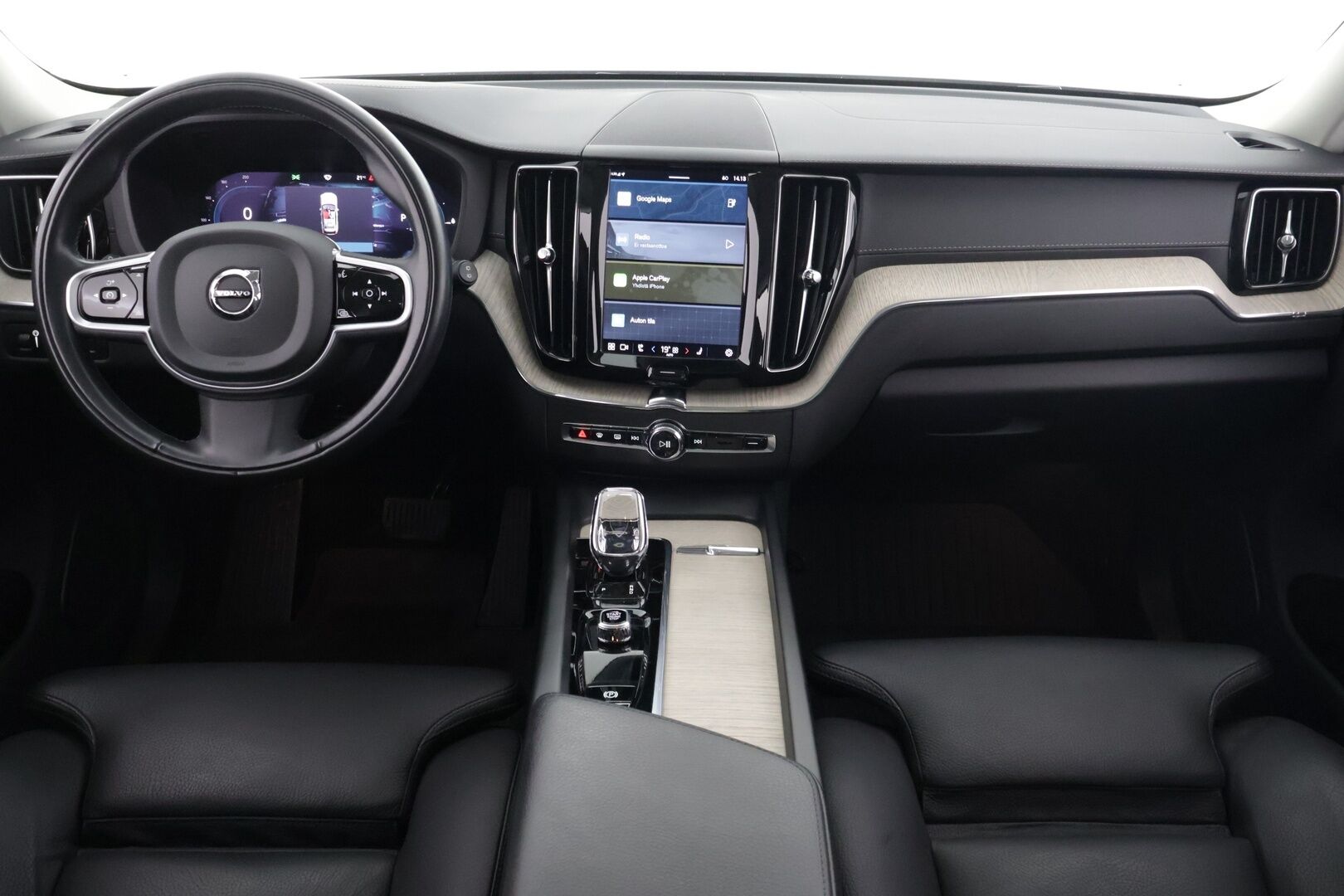 Volvo XC60 2022 T8 AWD Long Range High Performance Inscription Edition aut - 3,99 % KORKOTARJOUS TÄHÄN AUTOON - *2.om Suomi-auto / Panorama / Pilot assist / Webasto / Koukku / Sporttipenkki muistilla / Google / 2x Renkaat*