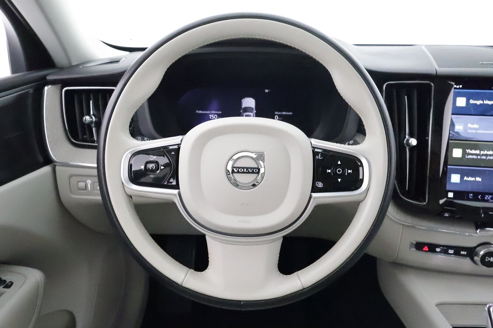 Volvo XC60 2022 T8 AWD Long Range High Performance Inscription **1.Om Suomi-auto / Panorama / Adapt.Vakkari / Sporttipenkki Muistilla** - 3,99 % KORKOTARJOUS TÄHÄN AUTOON - Harman/Kardon / Webasto / Koukku / P. Kamera / LED-valot / Google Maps / KeylessGO / 2x Renkaat / Akku kuntotarkastettu