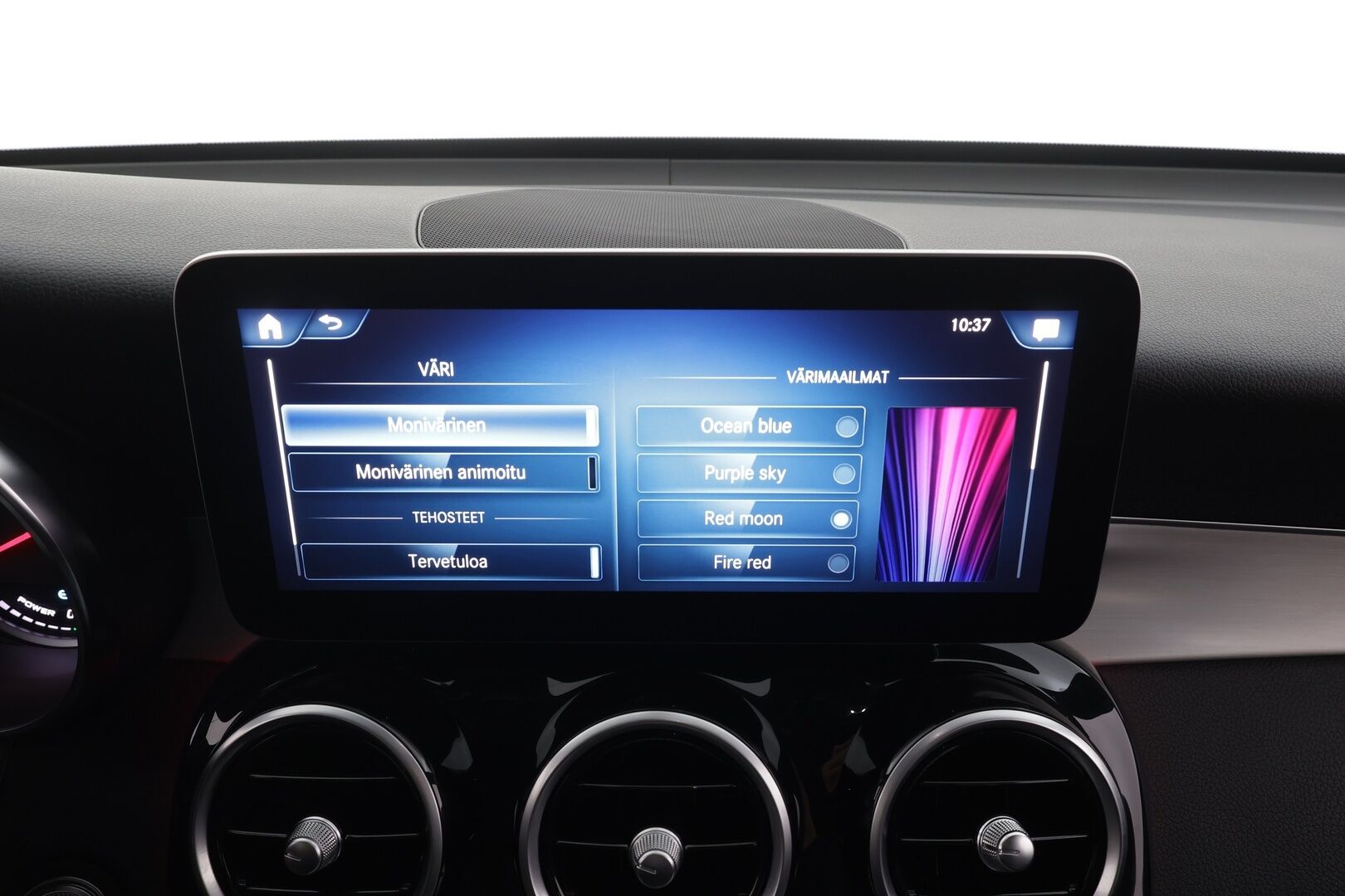 Mercedes-Benz GLC 2020 300 e 4MATIC A Business AMG Coupé EQ Power * AMG sisä ja ulko / P.kamera / Nahkasisusta / LED / Navi / Ambient * - Kahdet renkaat aluvantein / Koti ja asiointikaapelit