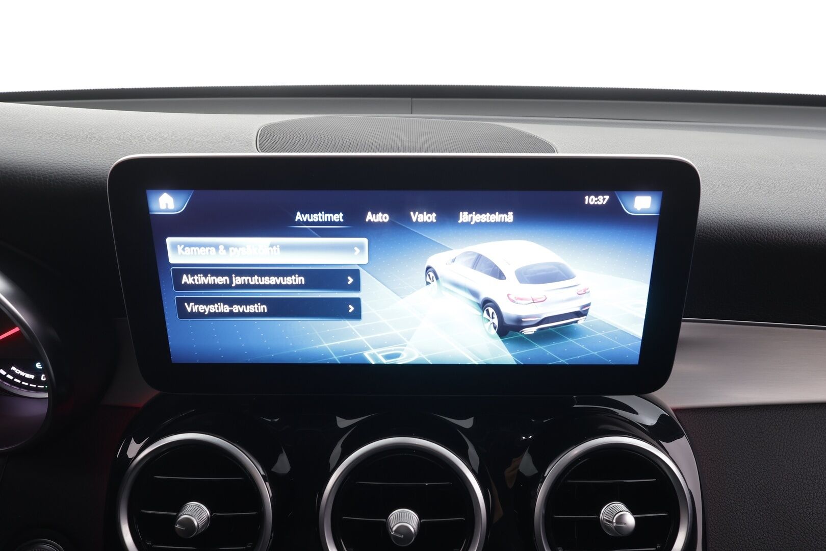 Mercedes-Benz GLC 2020 300 e 4MATIC A Business AMG Coupé EQ Power * AMG sisä ja ulko / P.kamera / Nahkasisusta / LED / Navi / Ambient * - Kahdet renkaat aluvantein / Koti ja asiointikaapelit