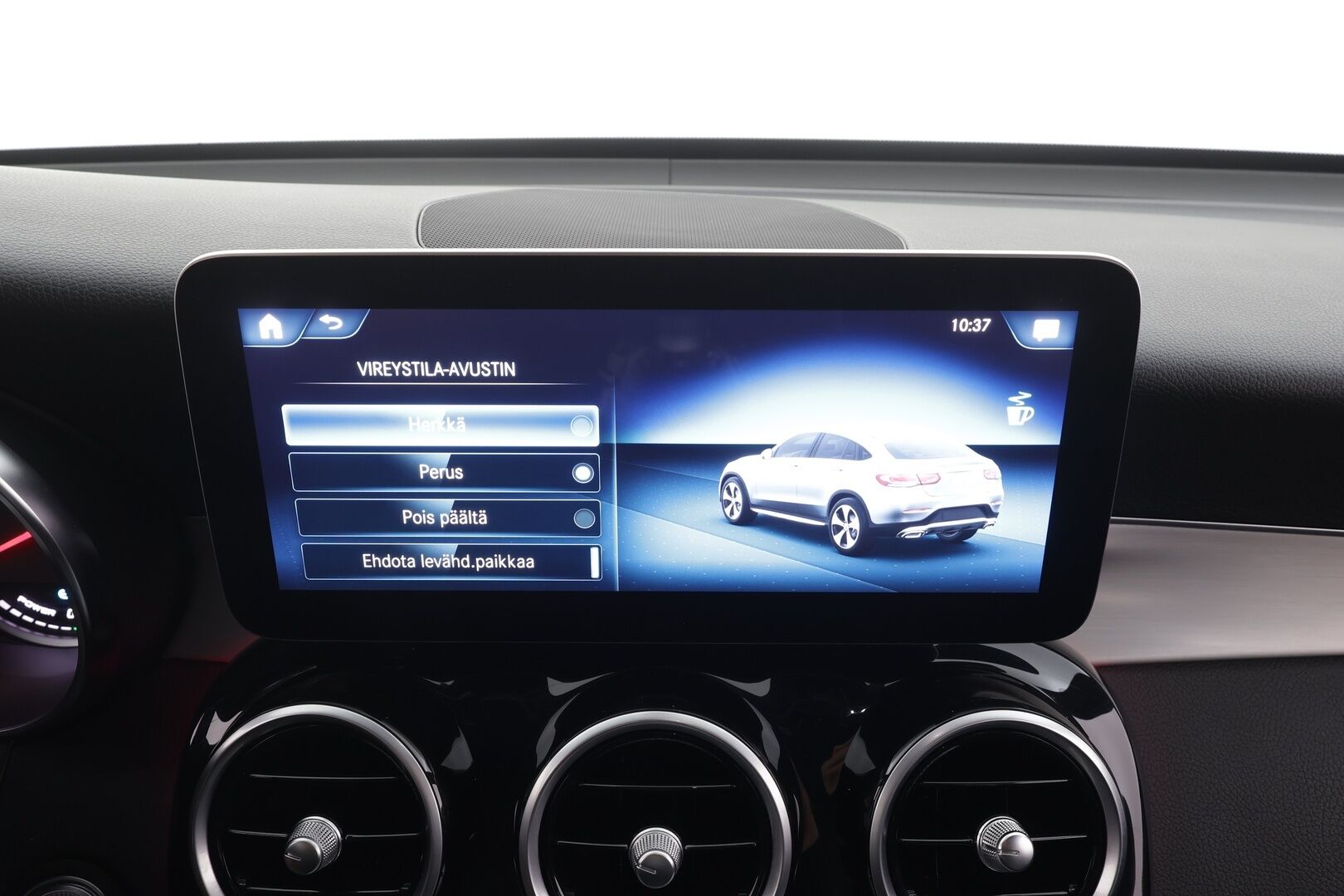 Mercedes-Benz GLC 2020 300 e 4MATIC A Business AMG Coupé EQ Power * AMG sisä ja ulko / P.kamera / Nahkasisusta / LED / Navi / Ambient * - Kahdet renkaat aluvantein / Koti ja asiointikaapelit