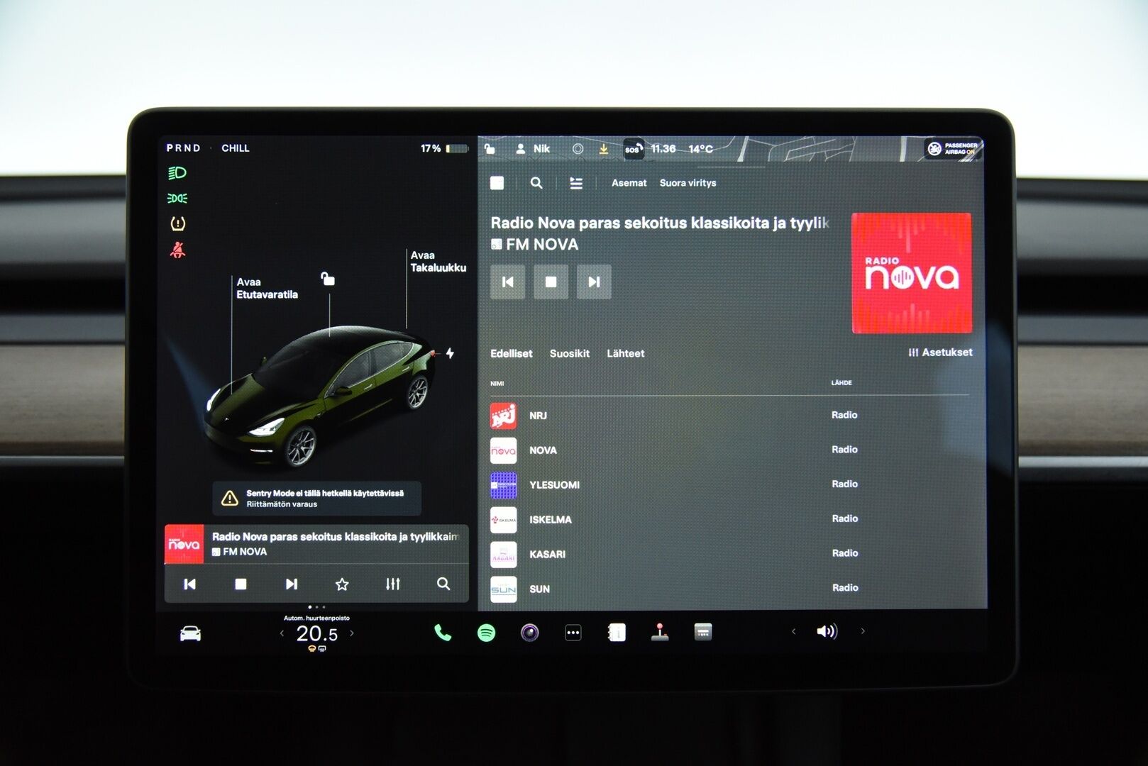 Tesla Model 3 2021 Long-Range Dual Motor AWD Refresh  / Lämpöpumppu / Matrix-LED / P-Kamera / Premium Audio / Autopilot / Musta Nahkasisusta - Lasikatto / Ratin lämmitys / Kahdet renkaat aluvanteilla