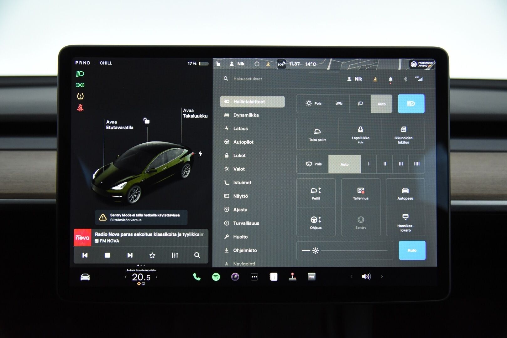 Tesla Model 3 2021 Long-Range Dual Motor AWD Refresh  / Lämpöpumppu / Matrix-LED / P-Kamera / Premium Audio / Autopilot / Musta Nahkasisusta - Lasikatto / Ratin lämmitys / Kahdet renkaat aluvanteilla