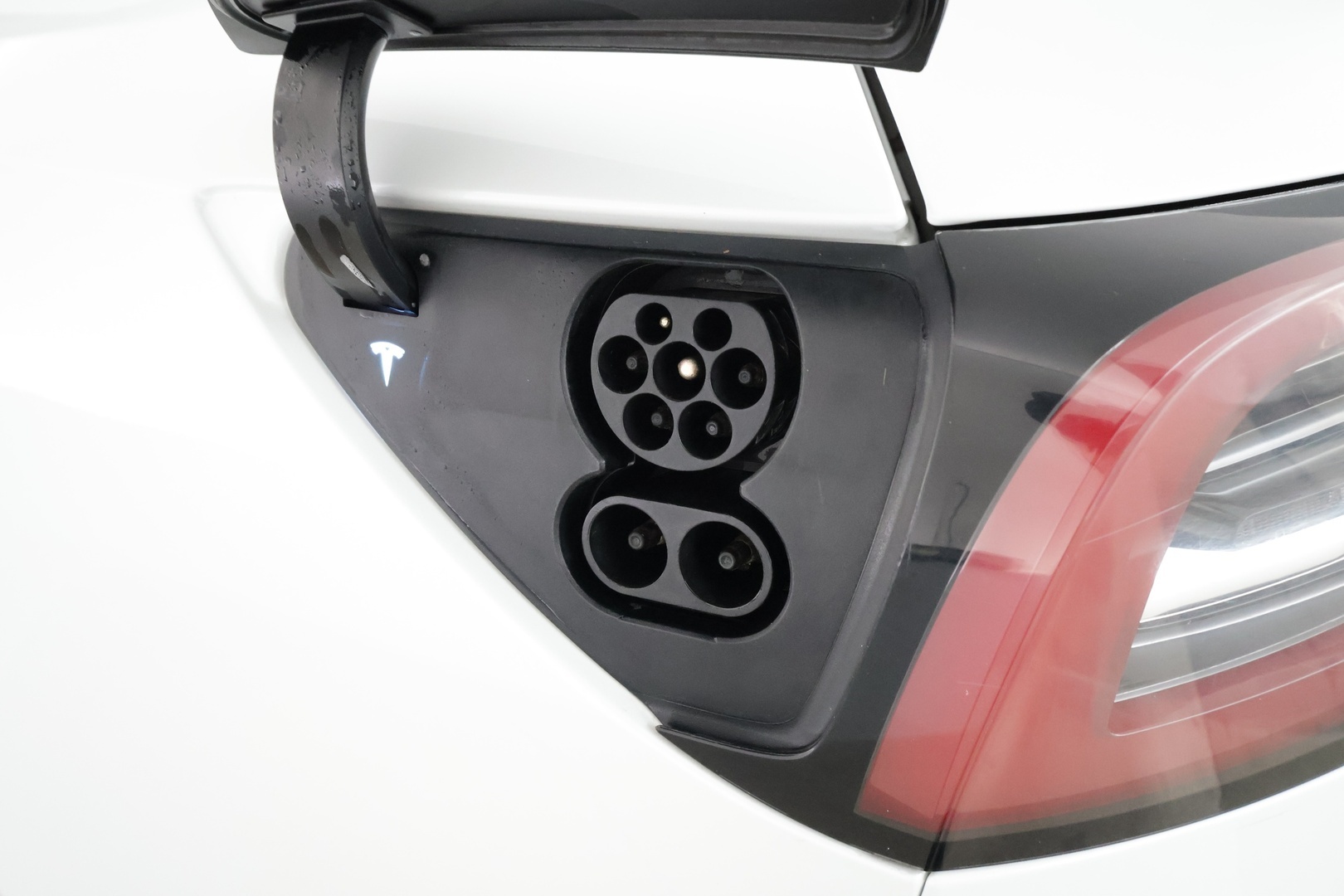 Tesla Model 3 2021 Standard Range Plus - | ACC | ILP | Lasikatto | Sähkönahat | Muistipenkki | Matrix-LED | P.kamera ja tutkat | Autosteer | 2x renkaat aluin | 