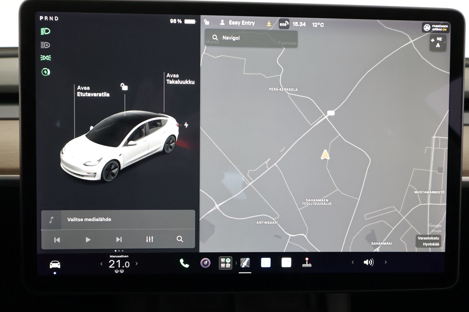 Tesla Model 3 2021 Standard Range Plus - | ACC | ILP | Lasikatto | Sähkönahat | Muistipenkki | Matrix-LED | P.kamera ja tutkat | Autosteer | 2x renkaat aluin | 