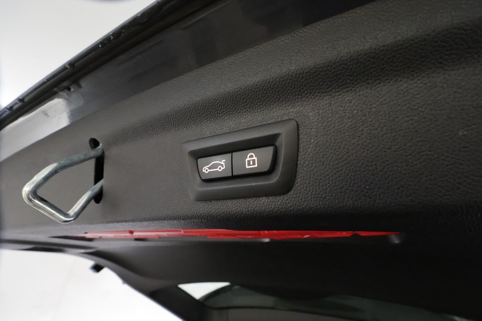 Mini Countryman 2019 Cooper SE ALL4 Maximise ** HUD / Harman/Kardon / ACC / LED-valot / P.Kamera / Sporttipenkki Muistilla / Navi / Keyless** - 2x Latauskaapelit / Kahdet Renkaat