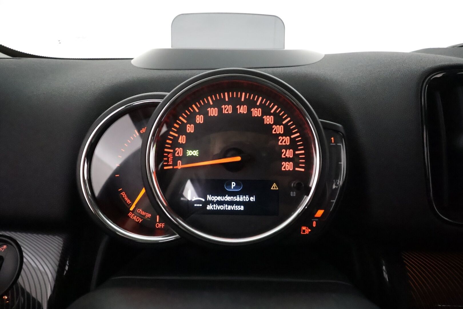 Mini Countryman 2019 Cooper SE ALL4 Maximise ** HUD / Harman/Kardon / ACC / LED-valot / P.Kamera / Sporttipenkki Muistilla / Navi / Keyless** - 2x Latauskaapelit / Kahdet Renkaat - HULLUT BLACKWEEK JATKOT - KORKOTARJOUS 2,49%