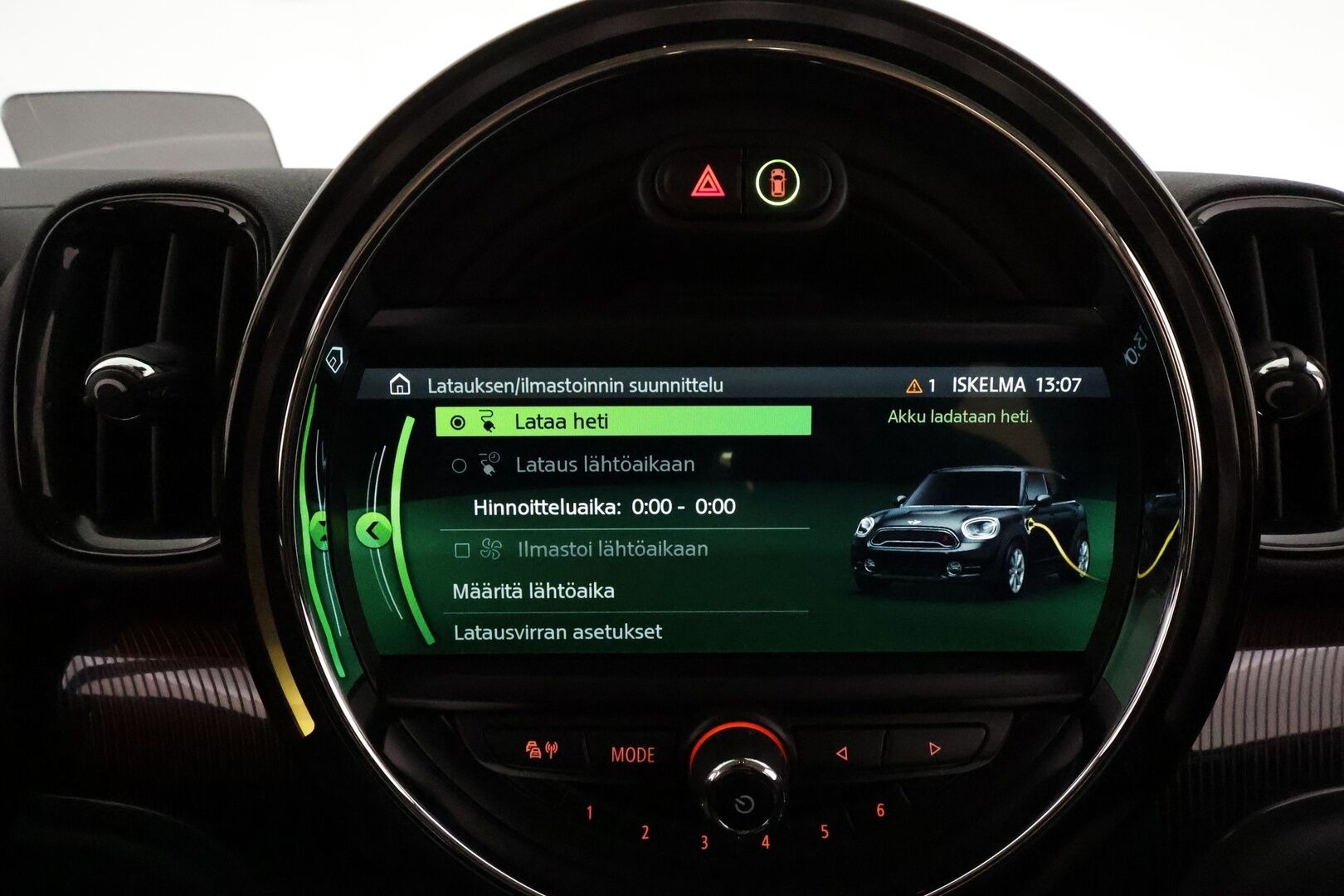 Mini Countryman 2019 Cooper SE ALL4 Maximise **Harman/Kardon / ACC / LED-valot / P.Kamera / Sporttipenkki Muistilla / Navi / Keyless** - 2x Latauskaapelit / Kahdet Renkaat