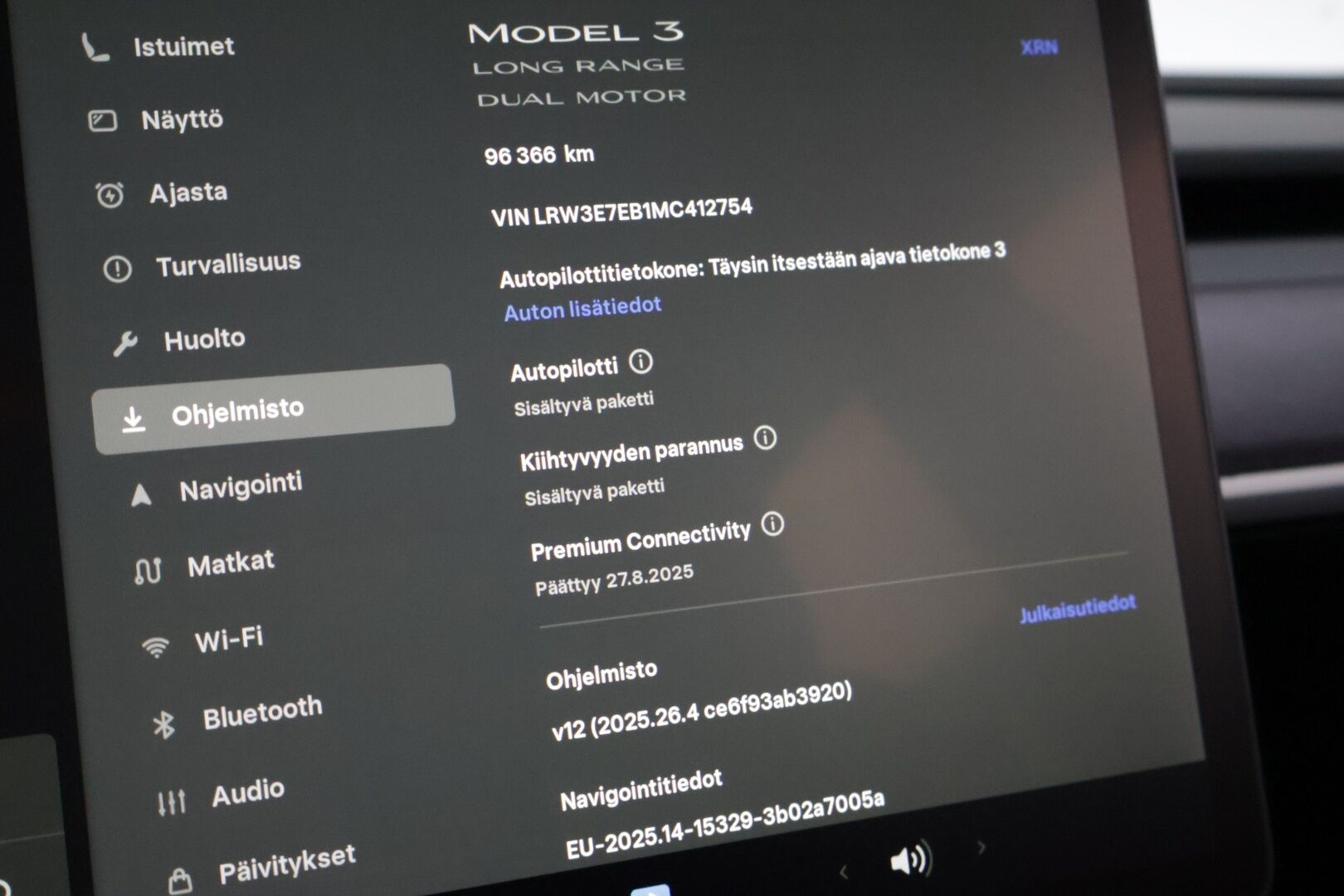 Tesla Model 3 2021 Long Range Refresh AWD * ILP / Acceleration Boost / Sähk, Takaluukku / Adapt. Vakkari / 2x Vanteet / Hifit * - Lämpöpumppu / Digimittaristo / Acceleration Boost / ACC