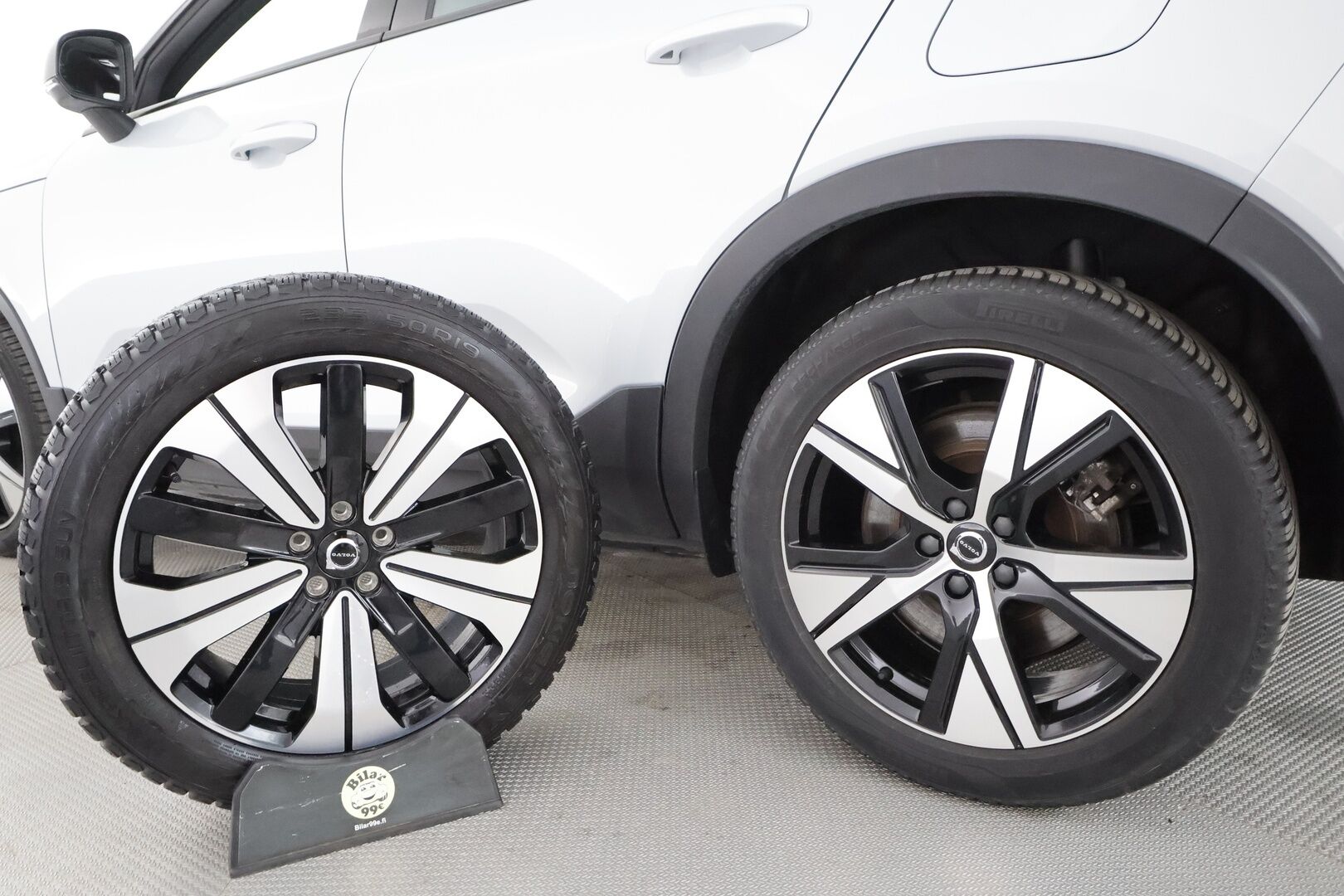 Volvo XC40 2022 Recharge Plus aut - | ACC | ILP | Koukku | Muistipenkki | Full-LED | Sporttipenkit | P.kamera | Pilot Assist | BLIS | CTA | 1-om suomiauto | 2x renkaat aluin | Merkkihuollot |