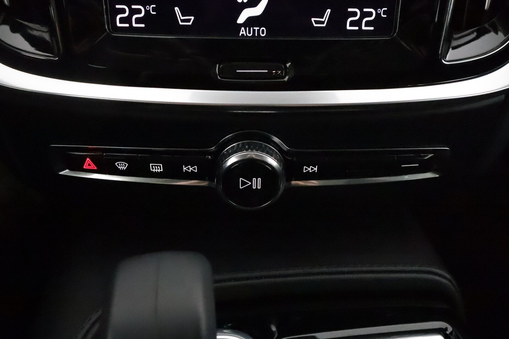 Volvo V60 2022 T6 AWD Long Range Inscription Expression Edition aut **1.Om Suomi-auto / Adapt.Vakkari / P. Kamera / LED-valot / Navi** - 3,99 % KORKOTARJOUS TÄHÄN AUTOON - Kaistavahti / KeylessGO / 2x Renkaat