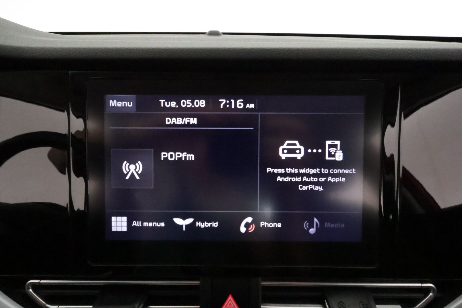 Kia Niro 2022 1,6 GDI Hybrid Business Luxury DCT *1-Omisteinen / Kamera / Digimittaristo / Apple&Android / Ratinlämmitin* - 1.Om Suomi-auto / Kahdet renkaat aluvanteilla / Alvillinen / Metalliväri