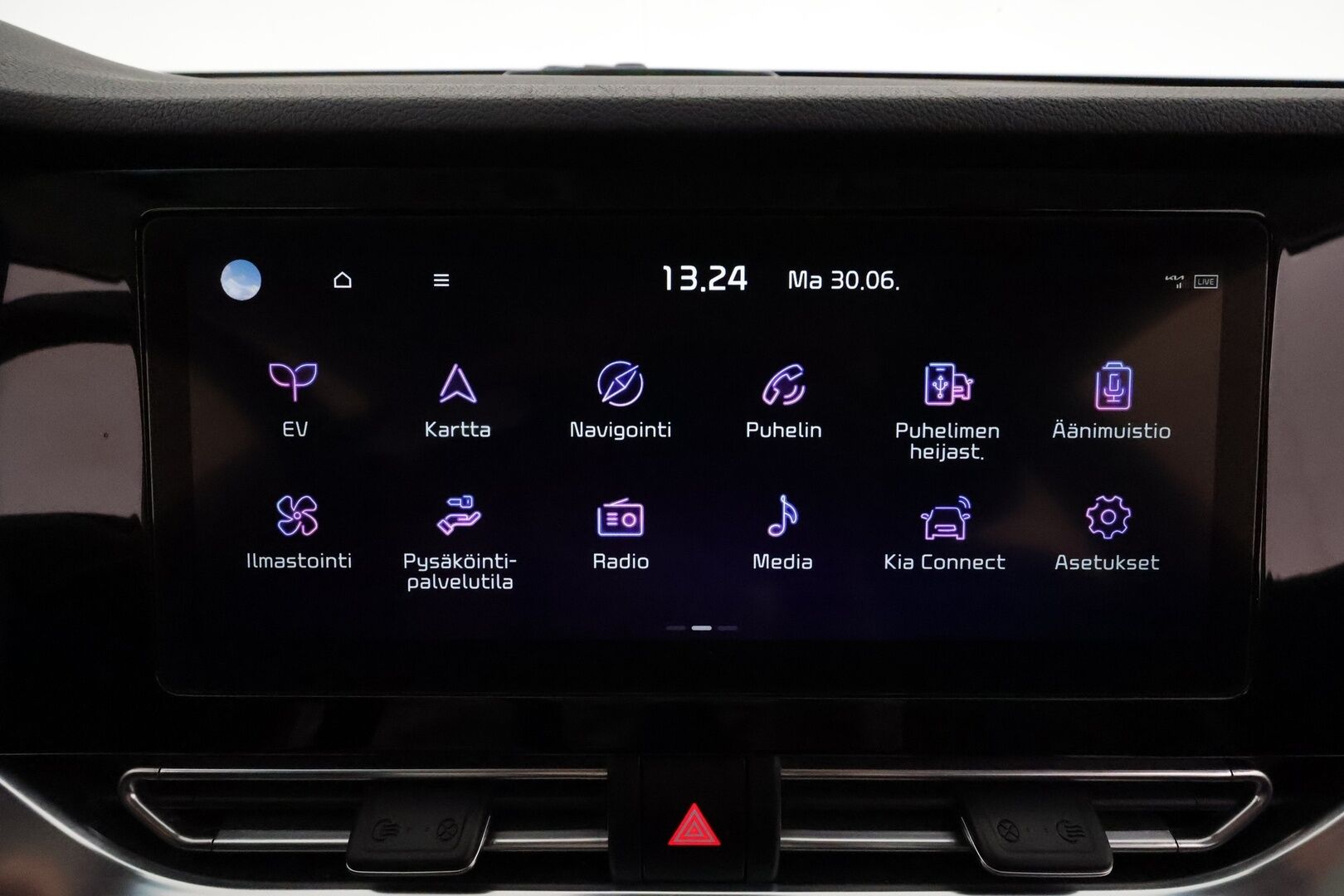 Kia Niro 2022 Business Luxury 204 hv **Lasikattoluukku / Adapt.Vakkari / LED-valot / P.kamera / JBL / Ilmastoitu Muistipenkki / Navi** - 1-om Suomi-auto / Kahdet Renkaat