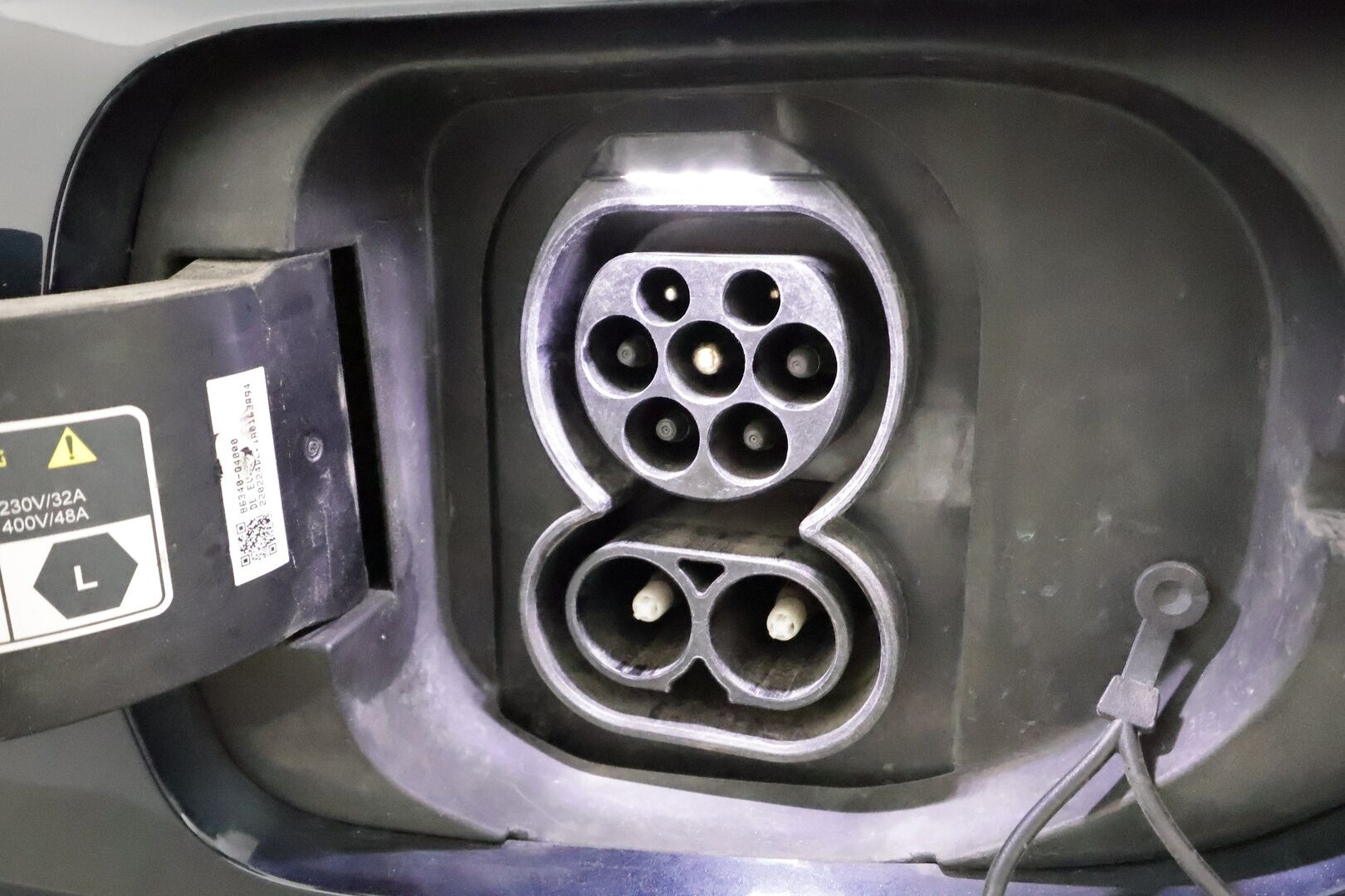 Kia Niro 2022 Business Luxury 64,8 kWh 204 hv **Adapt.vakkari / Lämpöpumppu / JBL / Ilmastoidut penkit / Lasikattoluukku** - 1.om Suomi-auto / Merkkihuollettu / Akku kuntotarkastettu! / Kahdet renkaat aluvanteilla / Digimittaristo / Muistipenkki / Mustat nahat