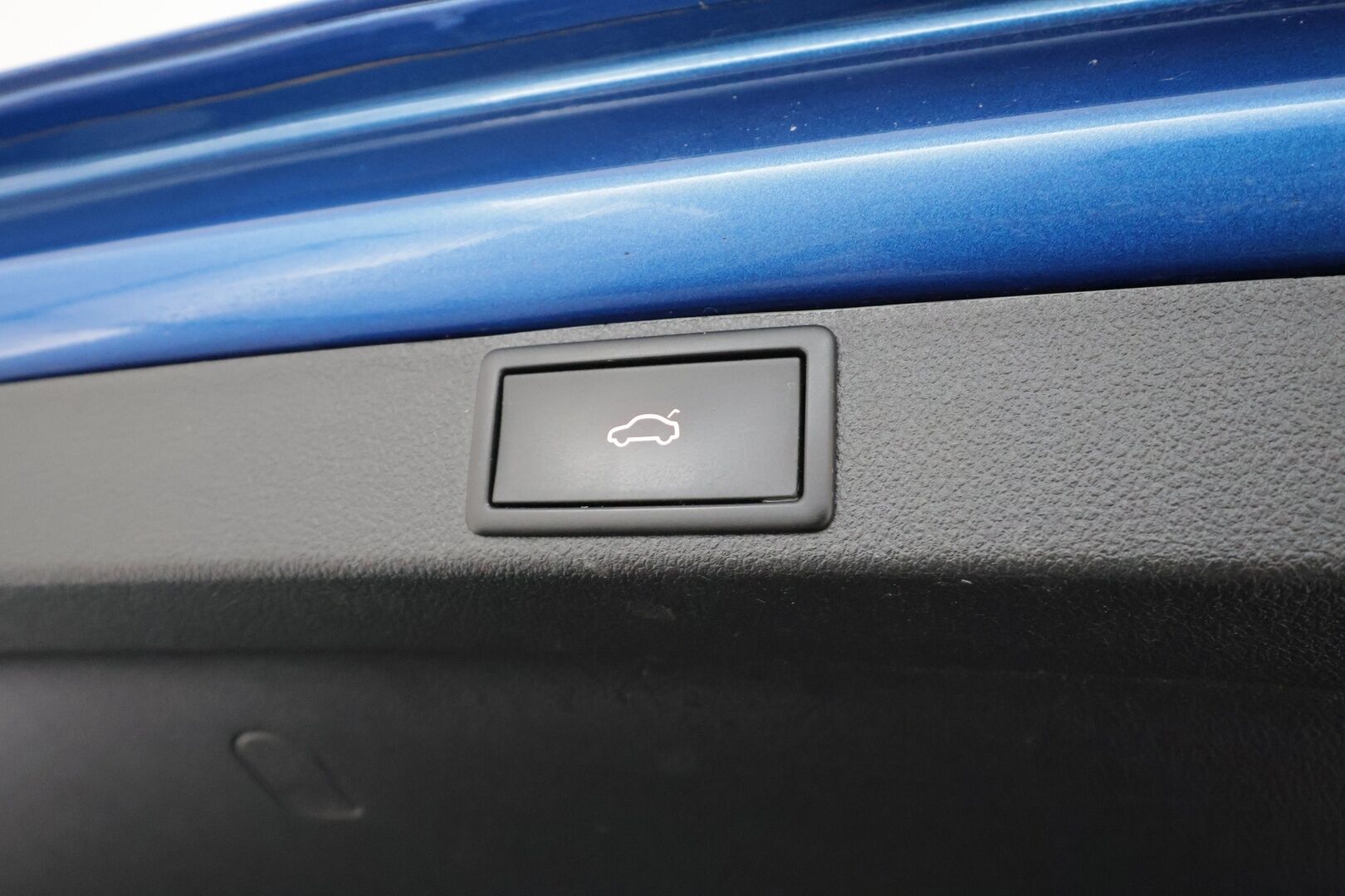 Skoda Octavia 2023 Combi 1.5 TSI Style eTEC DSG * Koukku / ACC / Webasto / Matrix-LED /  P.Kamera / Smartlink / Keyless * - 1-om Suomi-auto / Kahdet renkaat aluvanteilla / Merkkihuollot