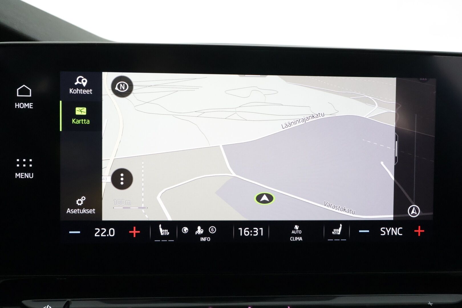 Skoda Octavia 2023 Combi 1.5 TSI Style eTEC DSG * Koukku / ACC / Webasto / Matrix-LED /  P.Kamera / Smartlink / Keyless * - 1-om Suomi-auto / Kahdet renkaat aluvanteilla / Merkkihuollot