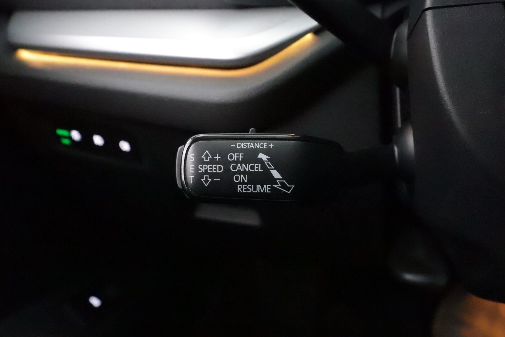 Skoda Octavia 2023 Combi 1.5 TSI Style eTEC DSG * Koukku / ACC / Webasto / Matrix-LED /  P.Kamera / Smartlink / Keyless * - 1-om Suomi-auto / Kahdet renkaat aluvanteilla / Merkkihuollot