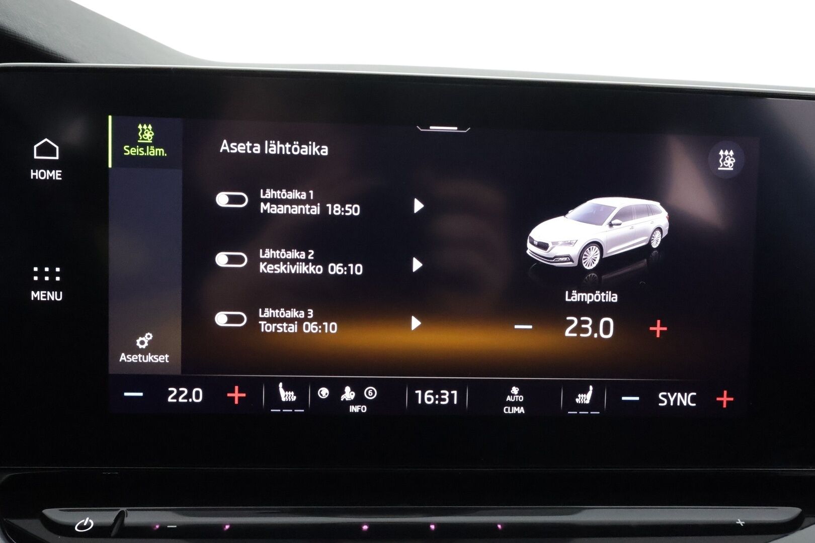 Skoda Octavia 2023 Combi 1.5 TSI Style eTEC DSG * Koukku / ACC / Webasto / Matrix-LED /  P.Kamera / Smartlink / Keyless * - 1-om Suomi-auto / Kahdet renkaat aluvanteilla / Merkkihuollot