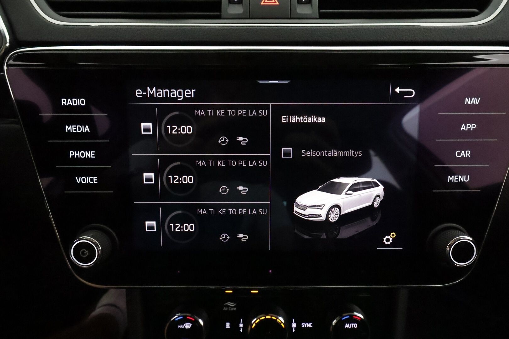 Skoda Superb 2020 Combi 1,4 TSI PHEV L&K iV DSG **Adapt.Vakkari / Matrix-LED / Canton / Ilmastoidut Muistipenkit / Webasto / Koukku** - Akku kuntotarkastettu / 2x Latauskaapelit / Kahdet Renkaat / Merkkihuollettu!