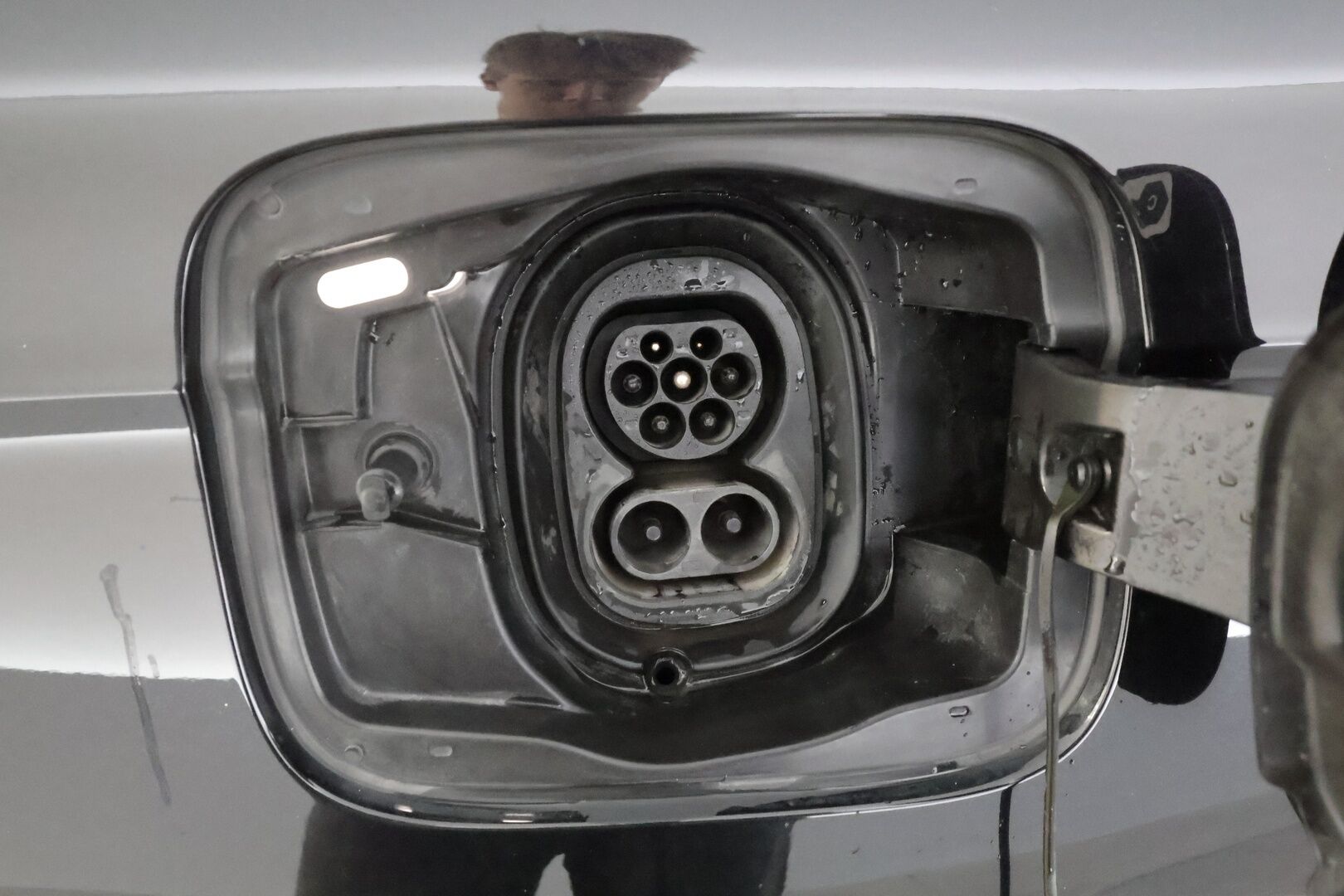 Skoda Enyaq 2023 60 iV * ACC / LED / Koukku / ILP / P.Kamera / Navi / Apple&Android / Keyless * - 1-om Suomi-auto / Kahdet renkaat aluvanteilla / Merkkihuollot - HULLUT AVAJAISHULINAT KORKOTARJOUS 3,29 %