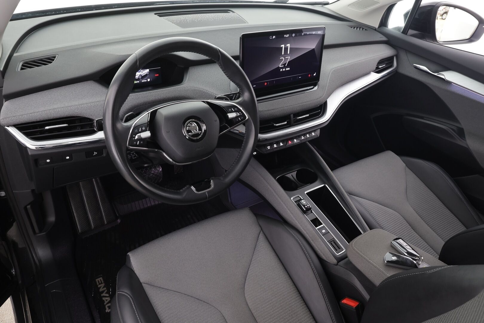 Skoda Enyaq 2023 60 iV * ACC / LED / Koukku / ILP / P.Kamera / Navi / Apple&Android / Keyless * - 1-om Suomi-auto / Kahdet renkaat aluvanteilla / Merkkihuollot - HULLUT AVAJAISHULINAT KORKOTARJOUS 3,29 %