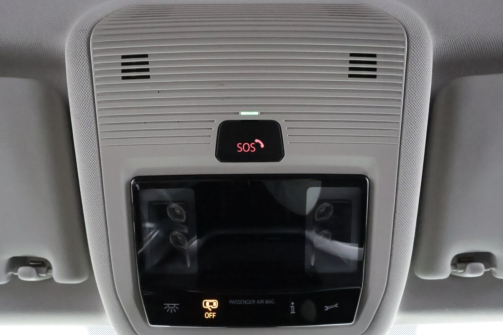 Skoda Enyaq 2023 60 iV * ACC / LED / Koukku / ILP / P.Kamera / Navi / Apple&Android / Keyless * - 1-om Suomi-auto / Kahdet renkaat aluvanteilla / Merkkihuollot