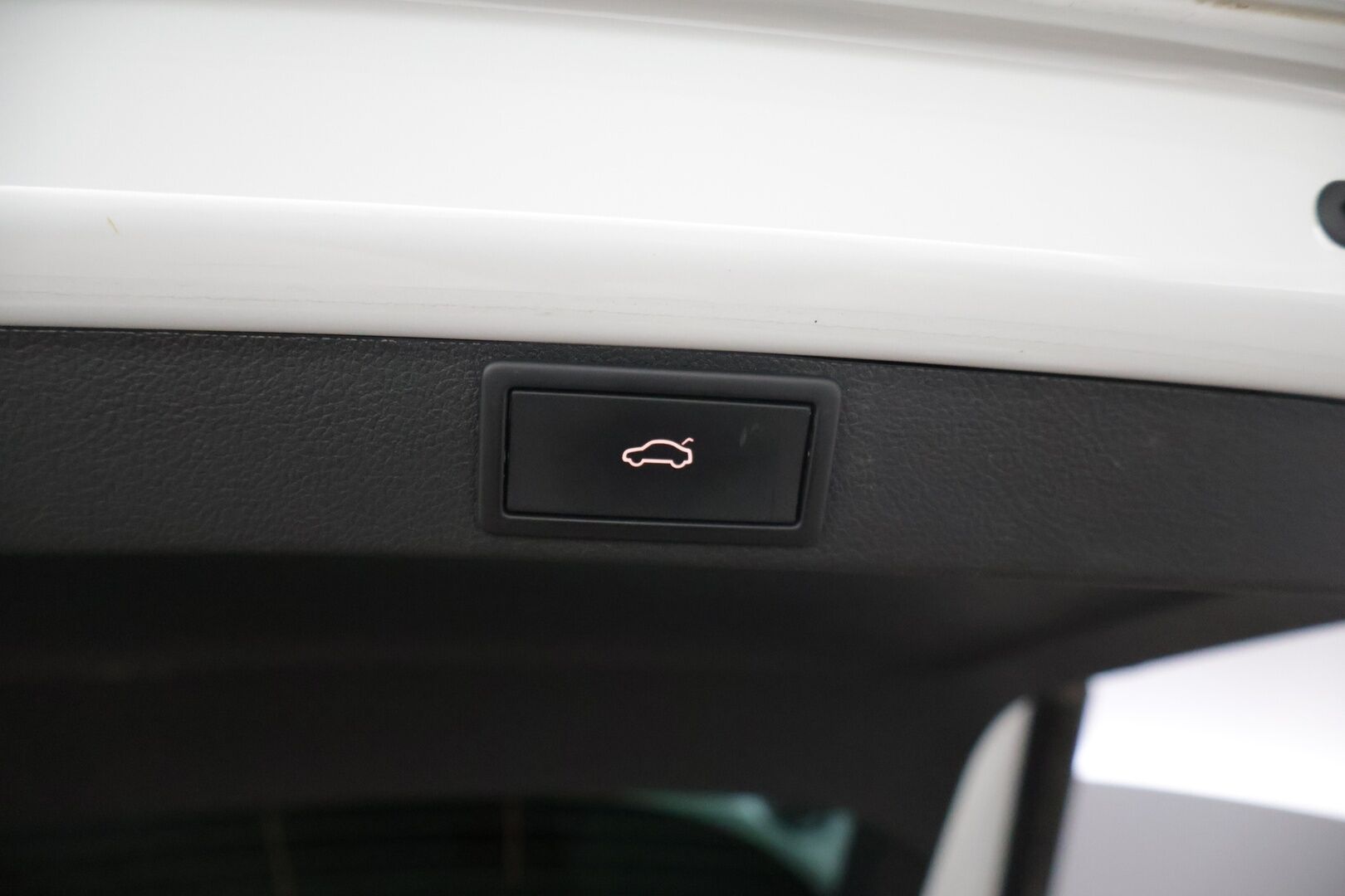 Skoda Octavia 2023 Combi 2.0 TDI 150 Style DSG Autom. - | Adapt Cruise | Lohkolämmitin | P-Kamera | Smartlink | Ratin lämmitin | Koukku | Merkkihuolto | BLIS | Keyless |