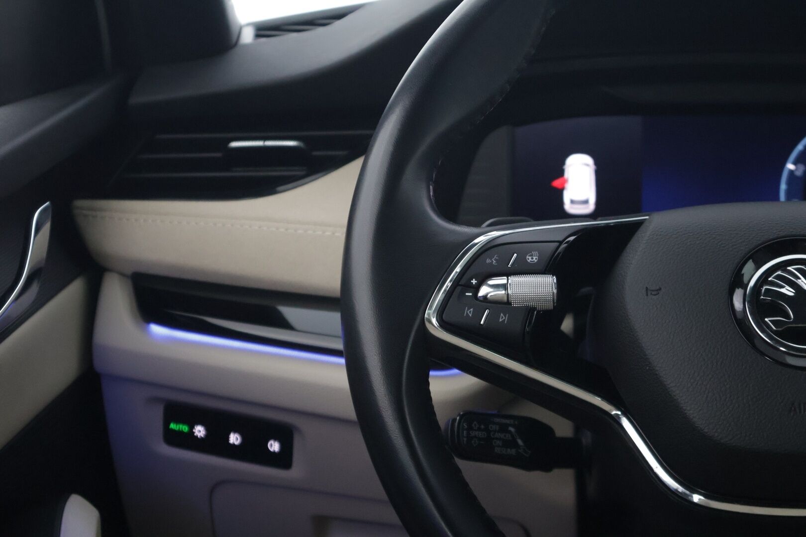 Skoda Octavia 2023 Combi 2.0 TDI 150 Style DSG Autom. * Adapt Cruise / Lohkolämmitin  / P-Kamera / Smartlink / Ratin lämmitin * - 1-omisteinen Suomi-auto / Merkkiliikkeen huoltohistorialla